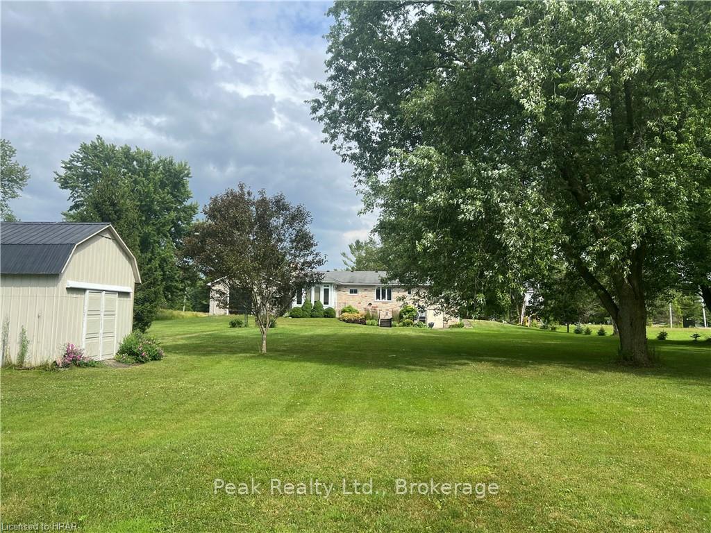 Photo 24 of 734 Josephine Street N, North Huron, Wingham — HOMEH