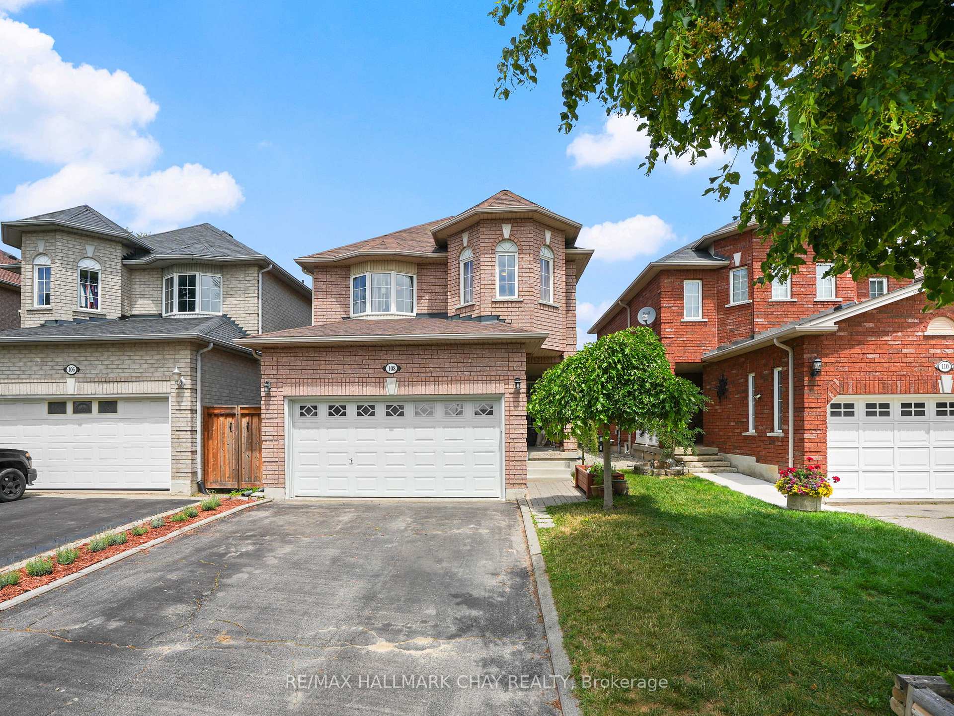 Photo 4 of 108 Henderson Crescent, New Tecumseth, Alliston — HOMEH