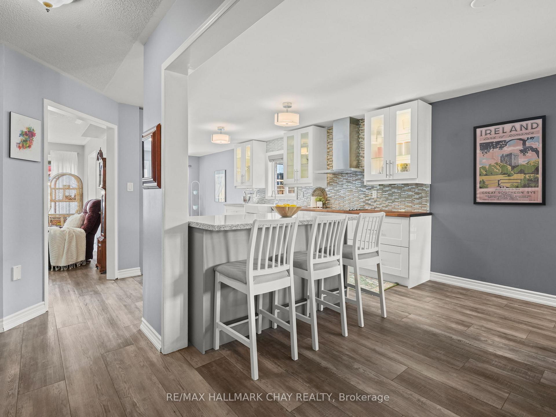 Photo 9 of 108 Henderson Crescent, New Tecumseth, Alliston — HOMEH