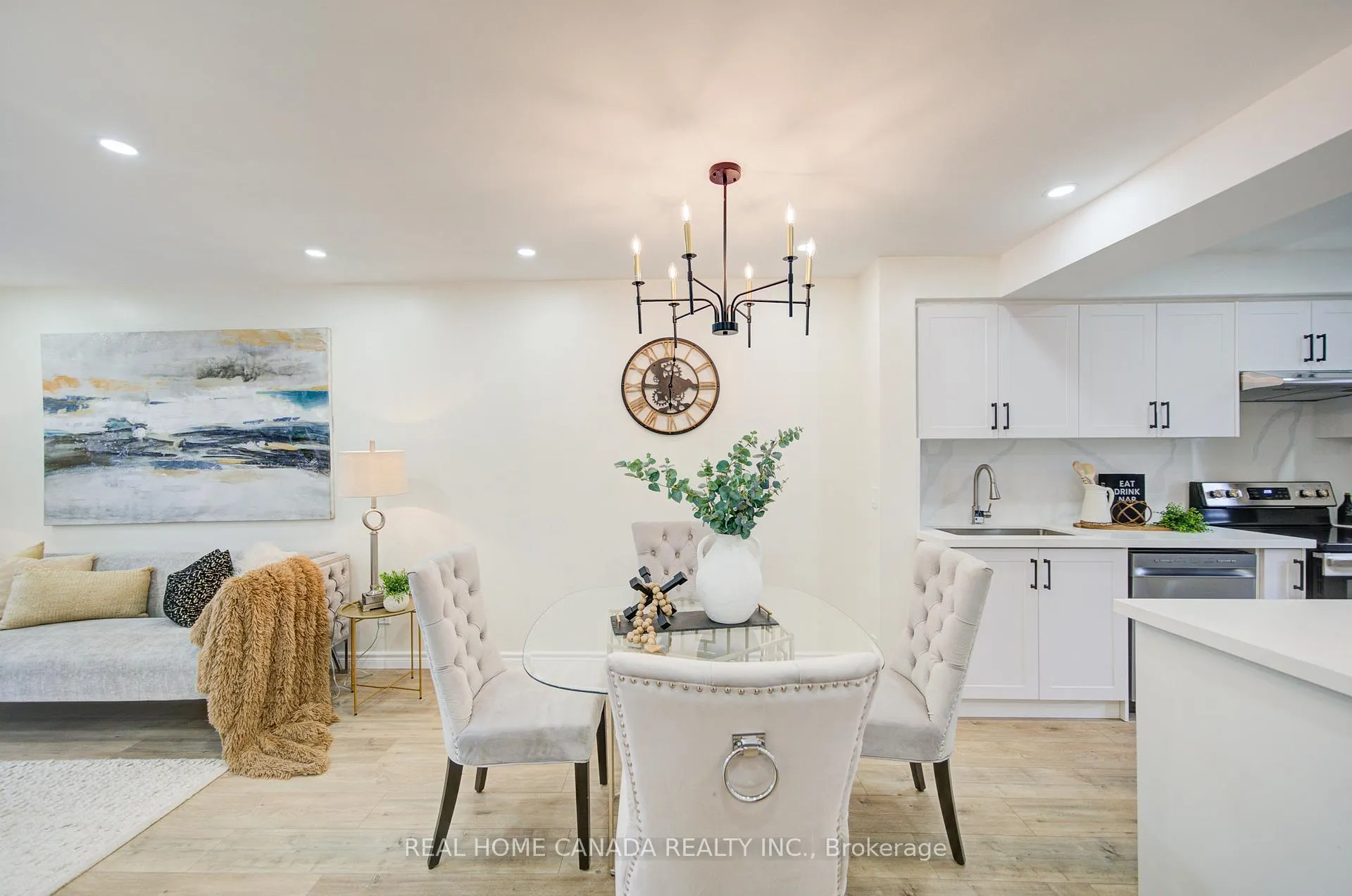 Photo 14 of 1088 Venus Crescent, Oshawa, Lakeview — HOMEH