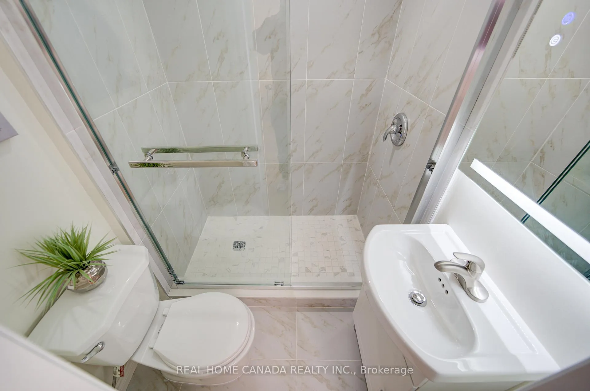 Photo 25 of 1088 Venus Crescent, Oshawa, Lakeview — HOMEH