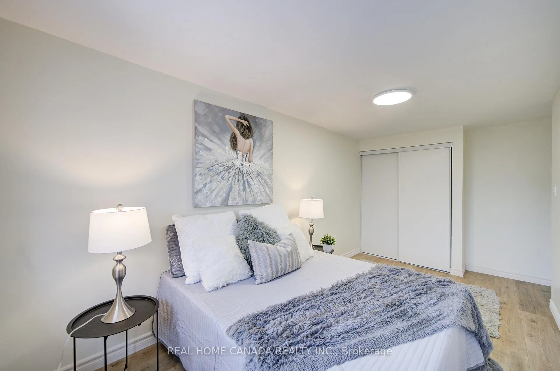Photo 28 of 1088 Venus Crescent, Oshawa, Lakeview — HOMEH