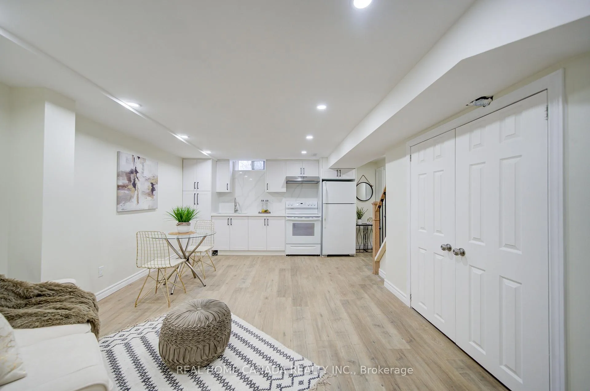 Photo 33 of 1088 Venus Crescent, Oshawa, Lakeview — HOMEH