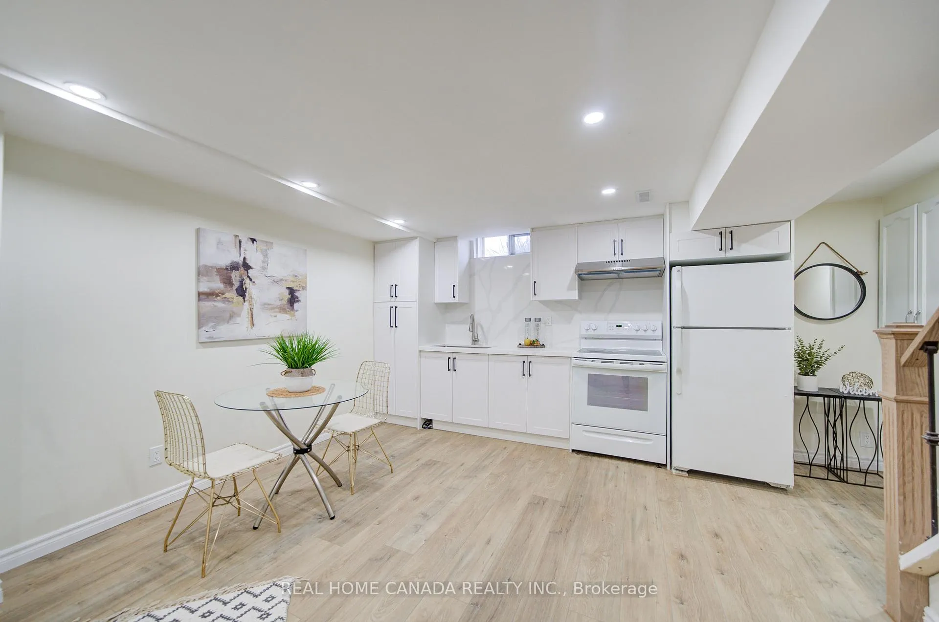 Photo 35 of 1088 Venus Crescent, Oshawa, Lakeview — HOMEH