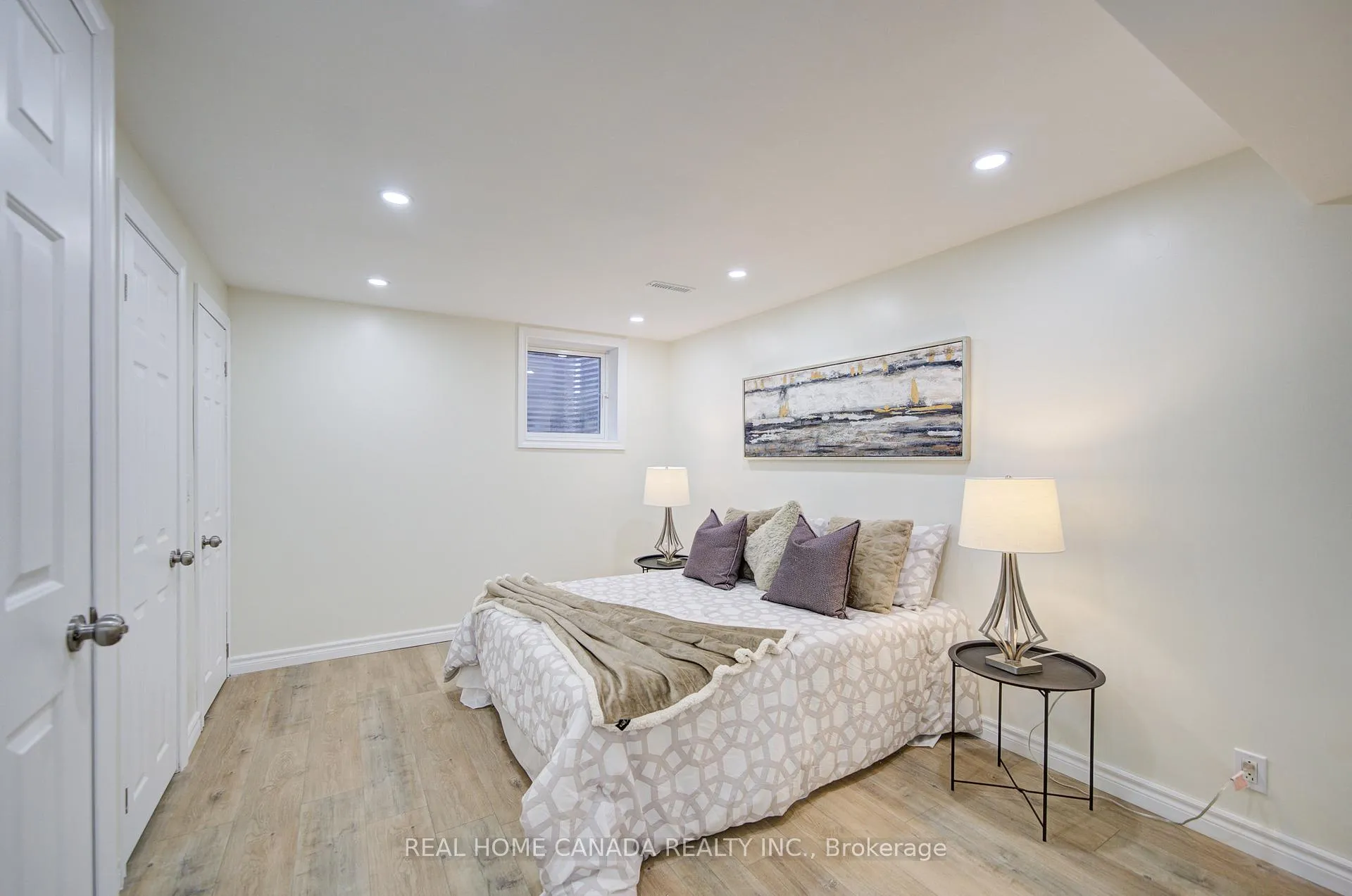 Photo 37 of 1088 Venus Crescent, Oshawa, Lakeview — HOMEH