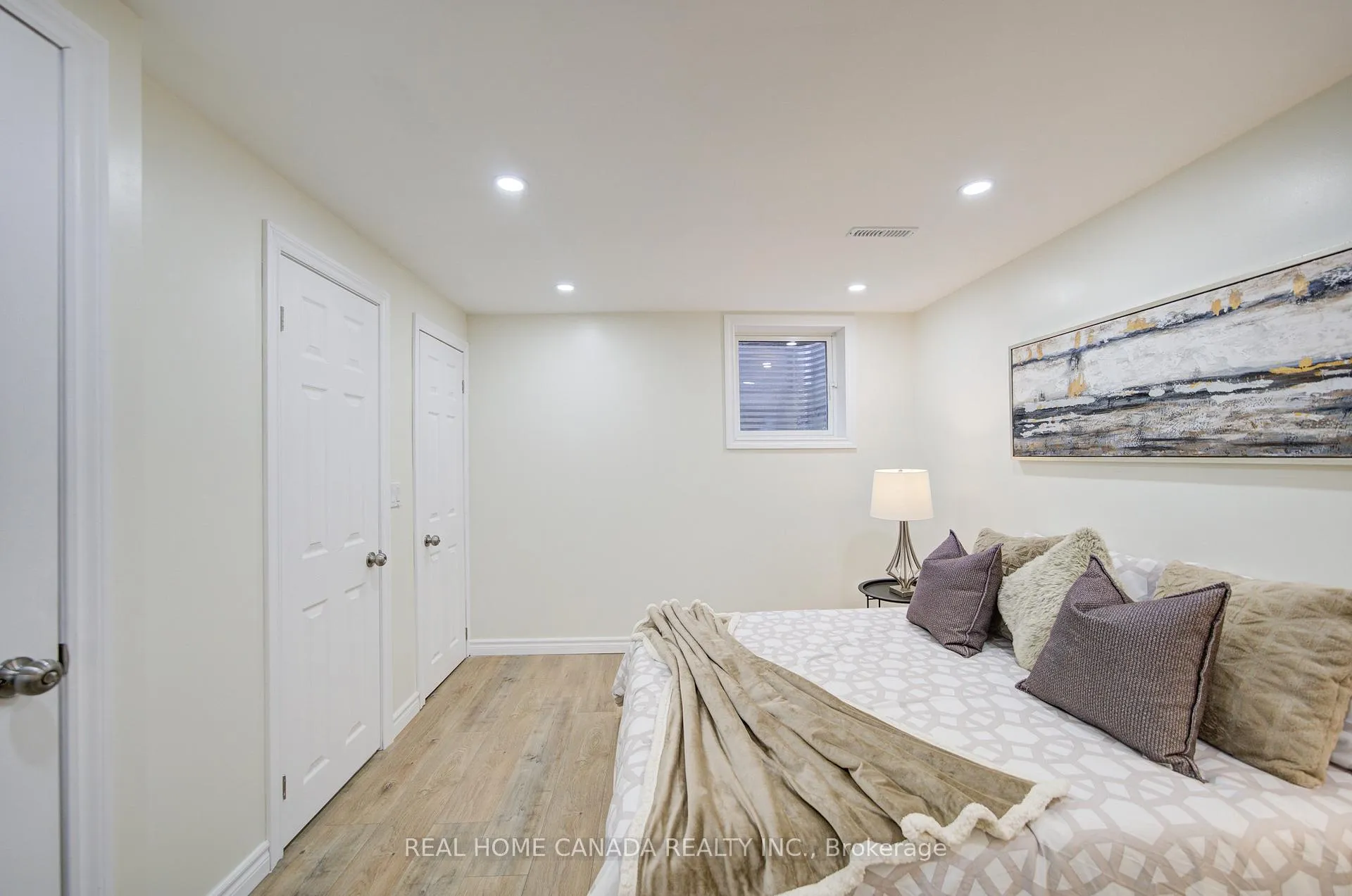 Photo 39 of 1088 Venus Crescent, Oshawa, Lakeview — HOMEH