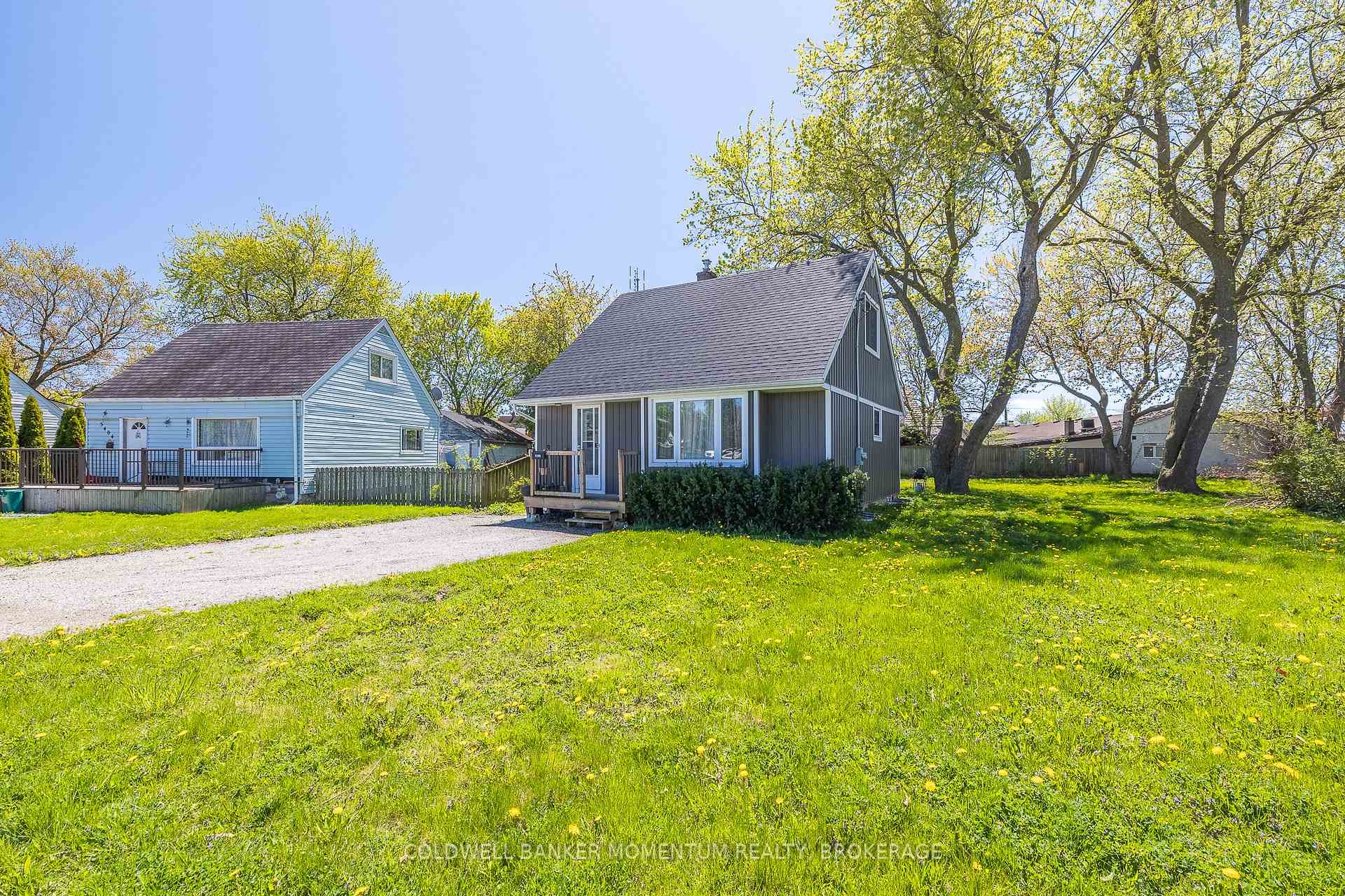 Photo 3 of 5412 Houck Drive, Niagara Falls, Cherrywood — HOMEH