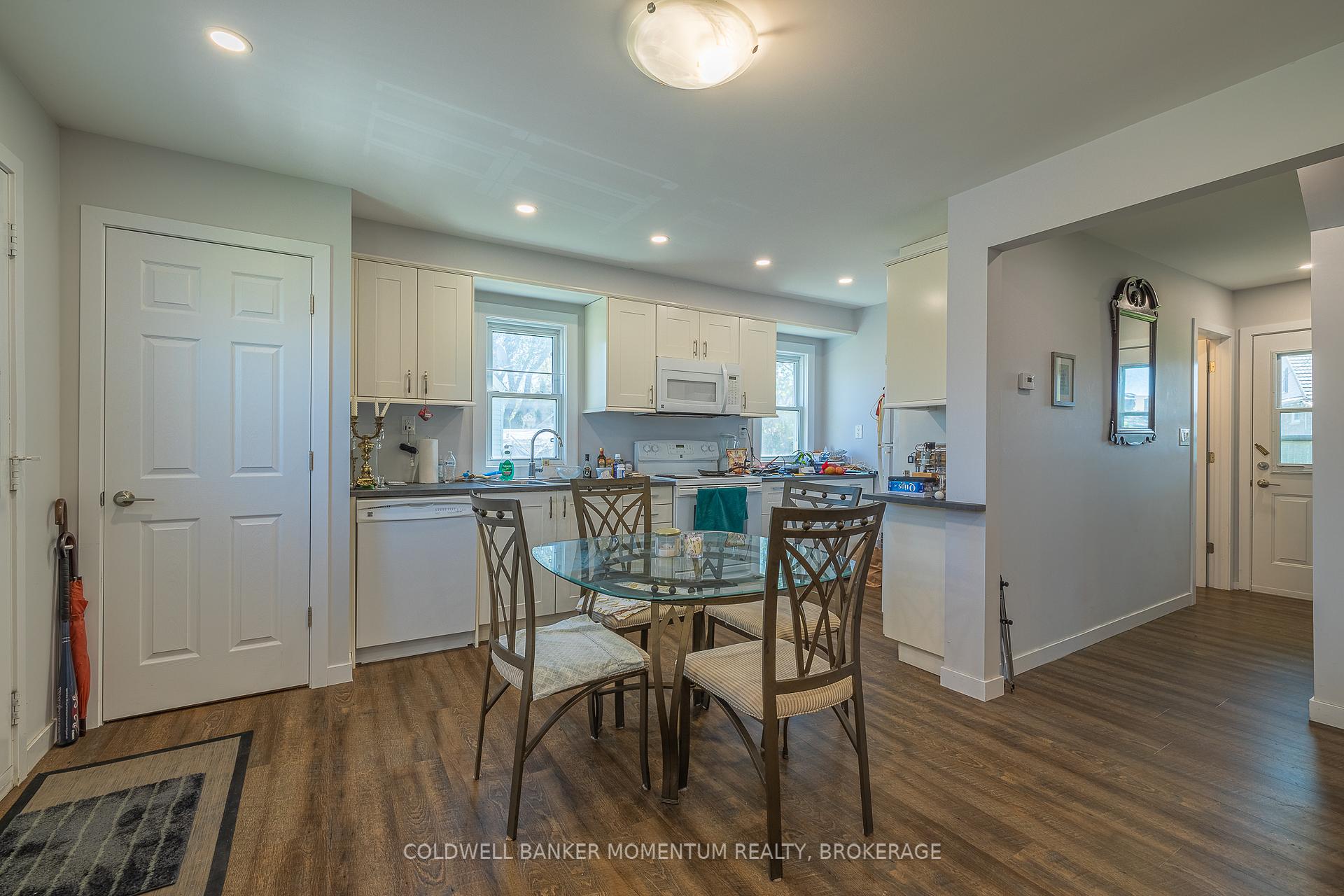 Photo 11 of 5412 Houck Drive, Niagara Falls, Cherrywood — HOMEH