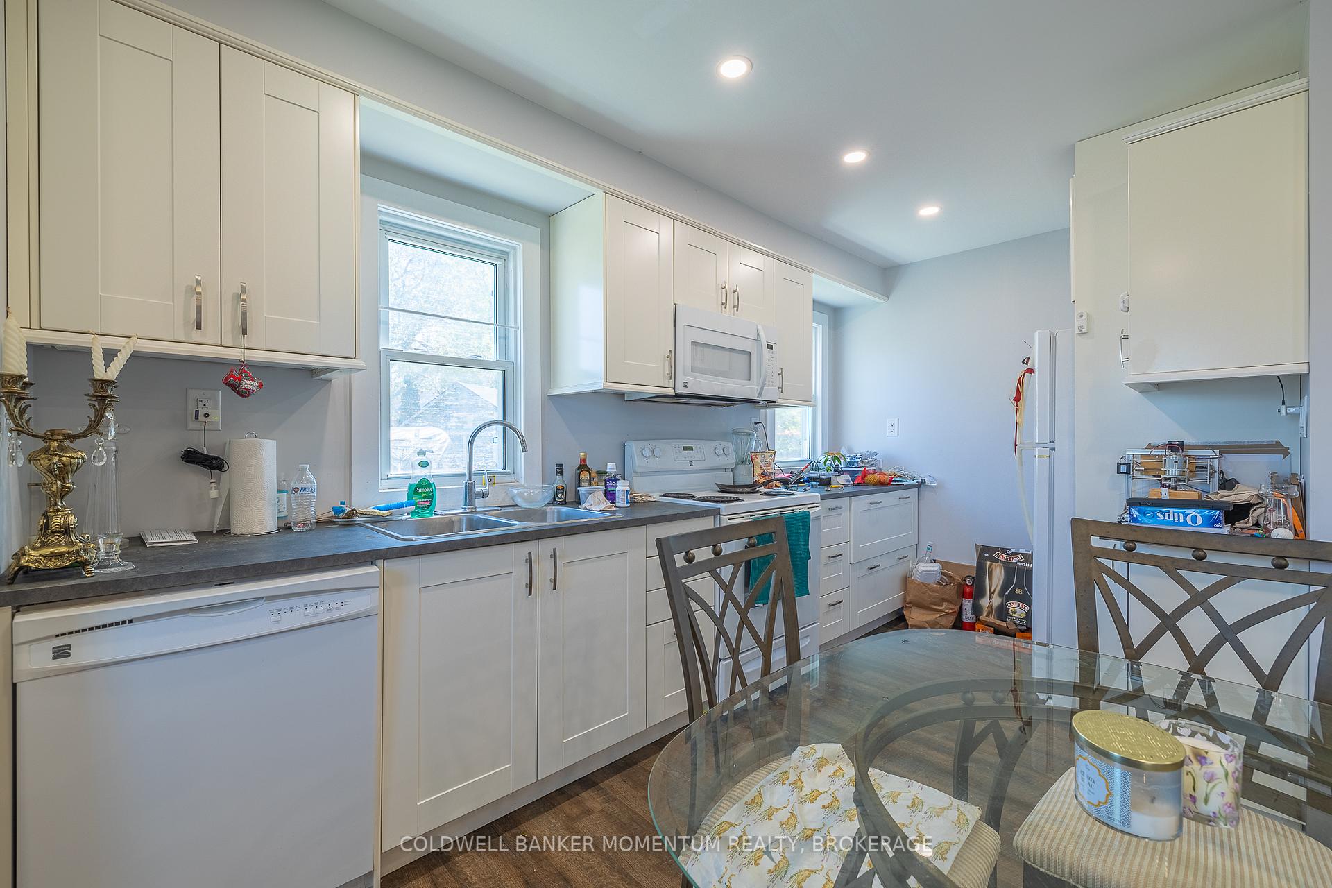 Photo 13 of 5412 Houck Drive, Niagara Falls, Cherrywood — HOMEH