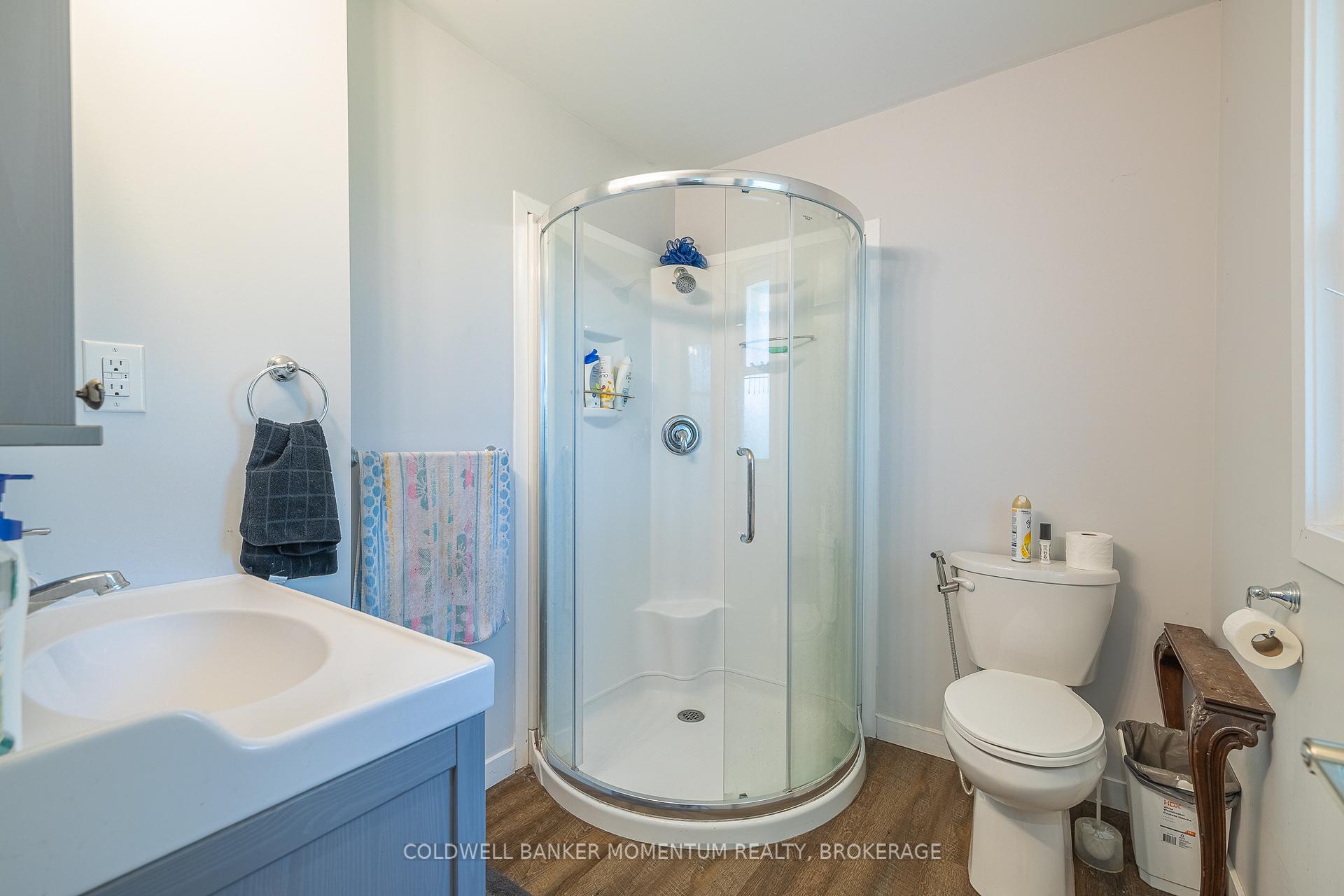 Photo 17 of 5412 Houck Drive, Niagara Falls, Cherrywood — HOMEH