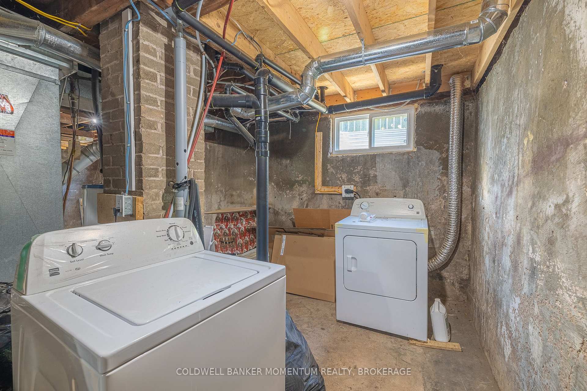 Photo 27 of 5412 Houck Drive, Niagara Falls, Cherrywood — HOMEH