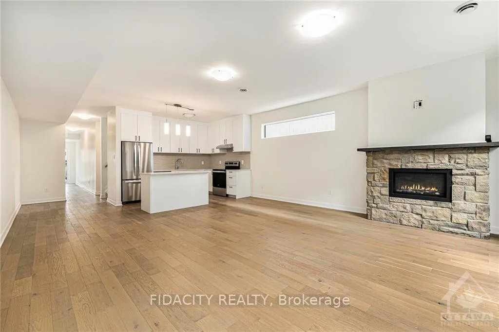 Photo 5 of 634 Hochelaga Street, Ottawa, Carson Meadows — HOMEH