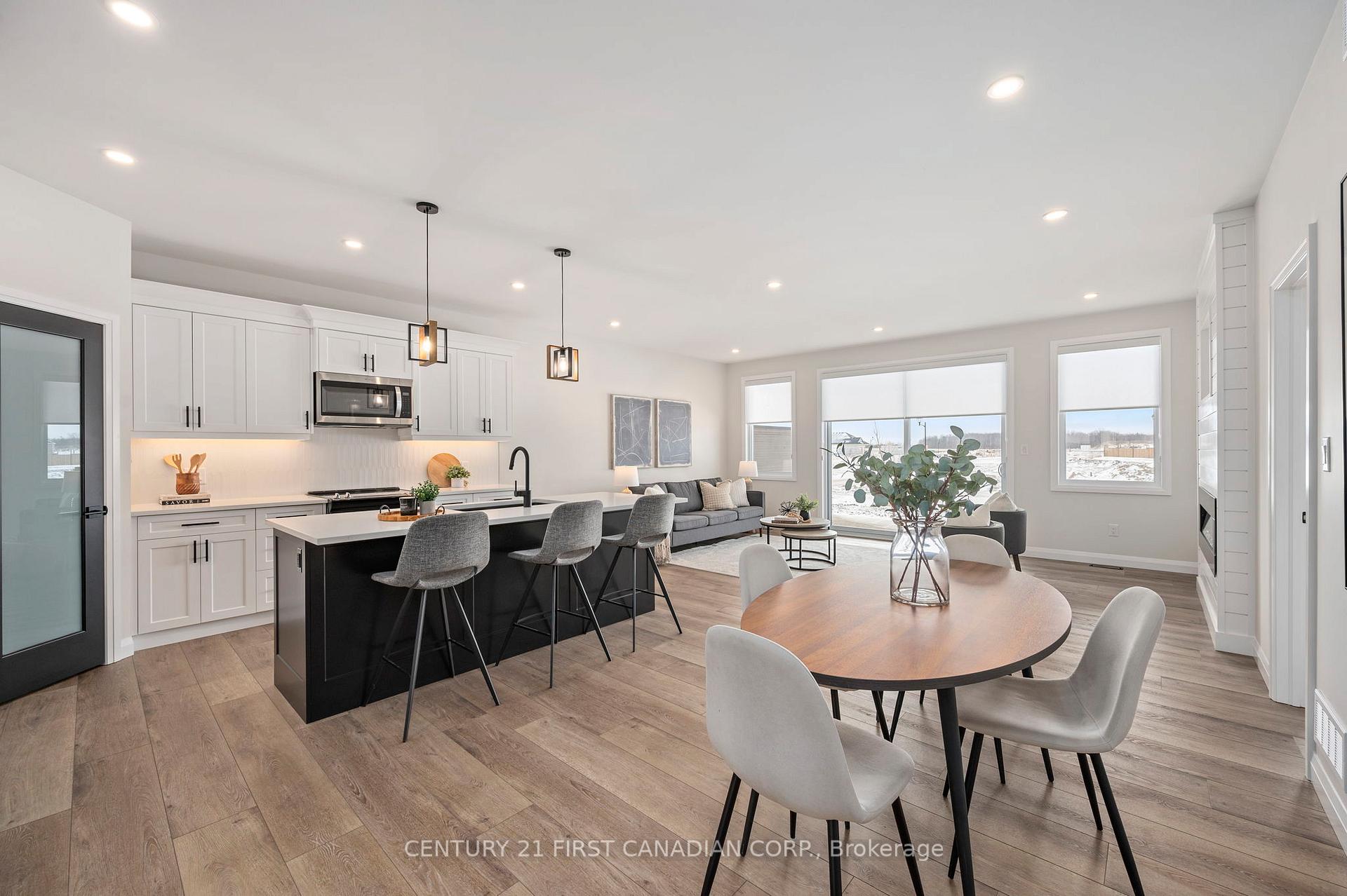 Photo 13 of Unit 3, 32 Postma Crescent, North Middlesex, Alisa Craig — HOMEH