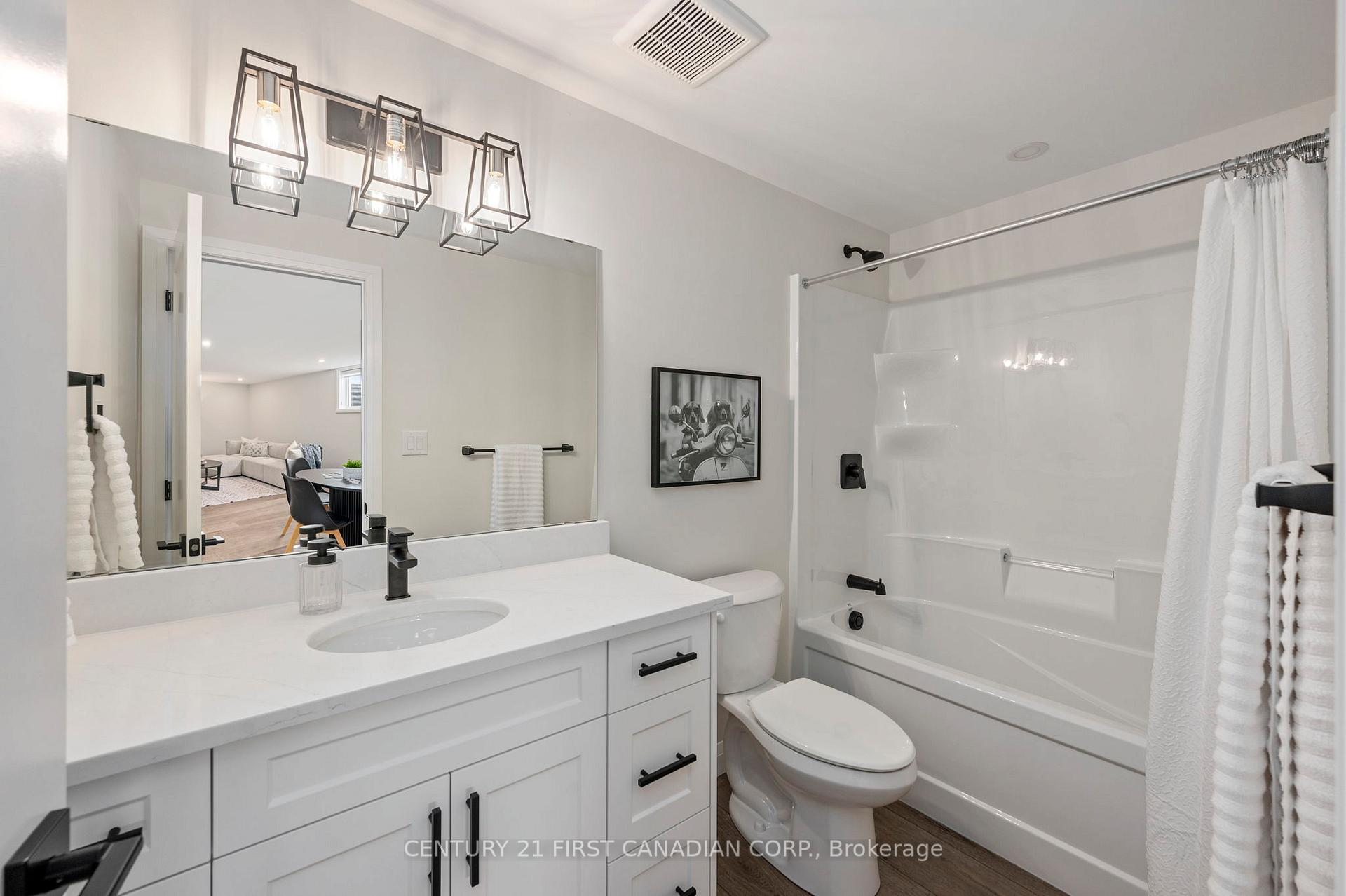 Photo 26 of Unit 3, 32 Postma Crescent, North Middlesex, Alisa Craig — HOMEH