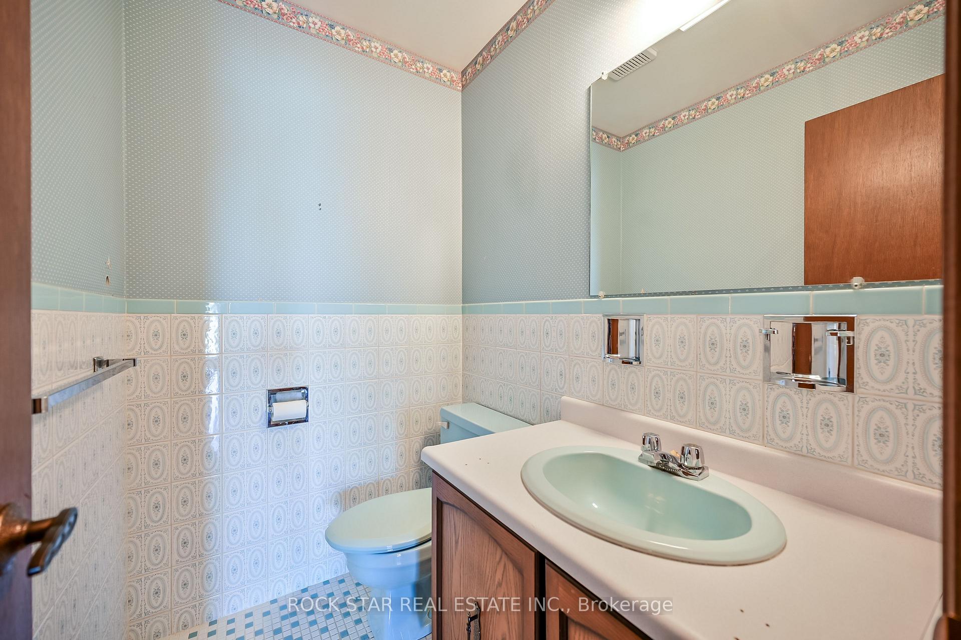 Photo 16 of 321 Creelman Road, Mississauga, Cooksville — HOMEH