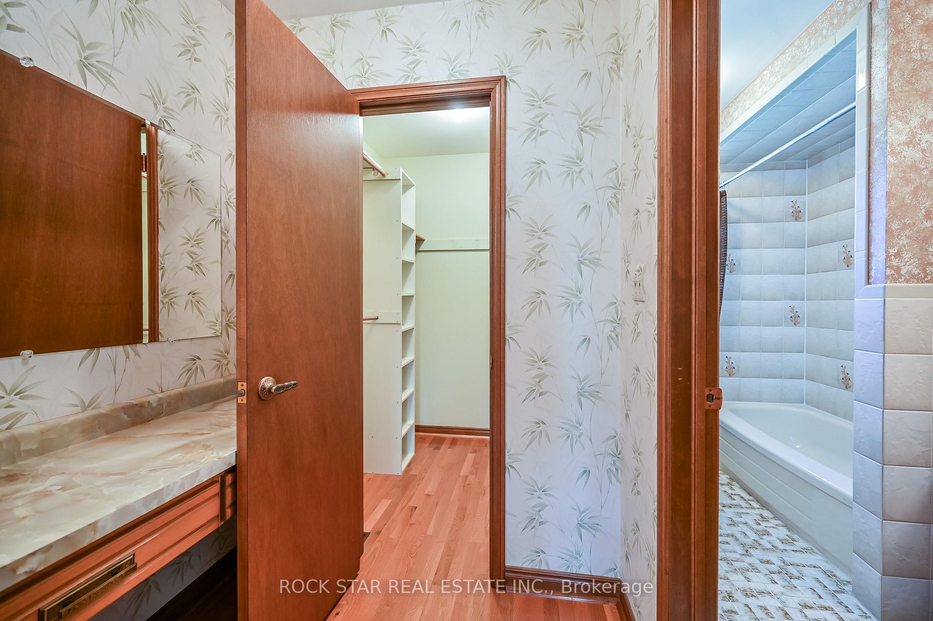 Photo 21 of 321 Creelman Road, Mississauga, Cooksville — HOMEH