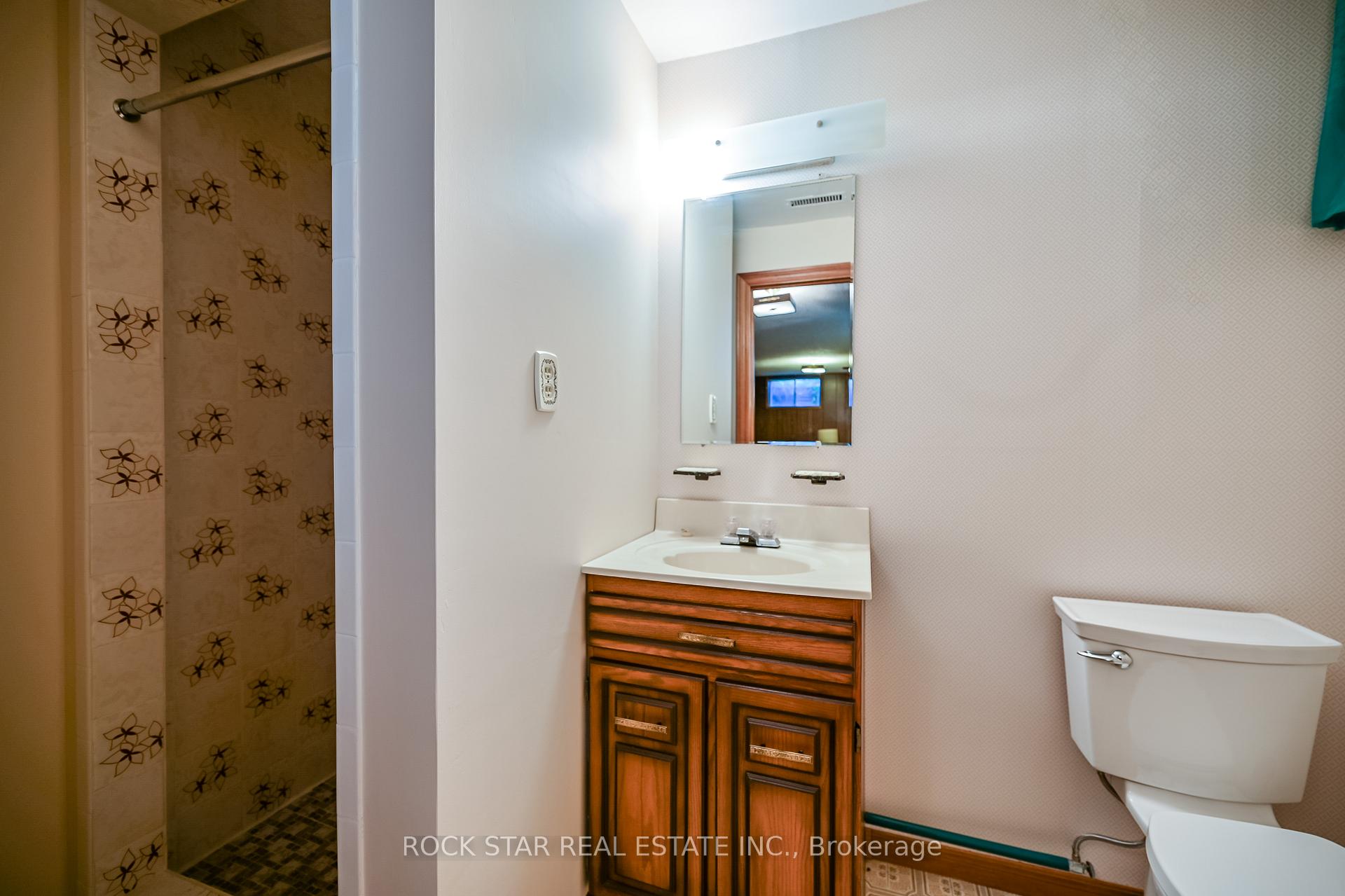 Photo 39 of 321 Creelman Road, Mississauga, Cooksville — HOMEH