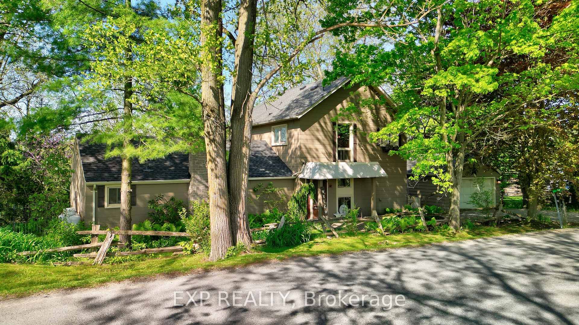 Photo 3 of 38 Roland Road, Pelham, North Pelham — HOMEH