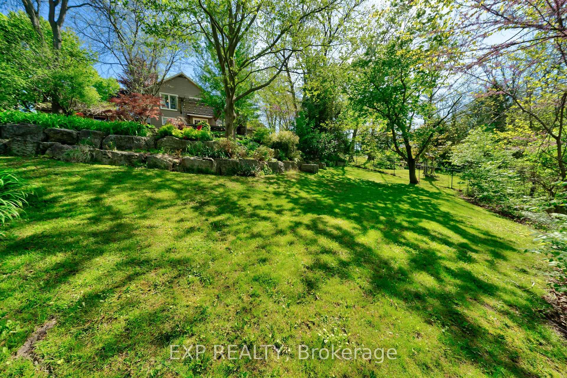 Photo 33 of 38 Roland Road, Pelham, North Pelham — HOMEH