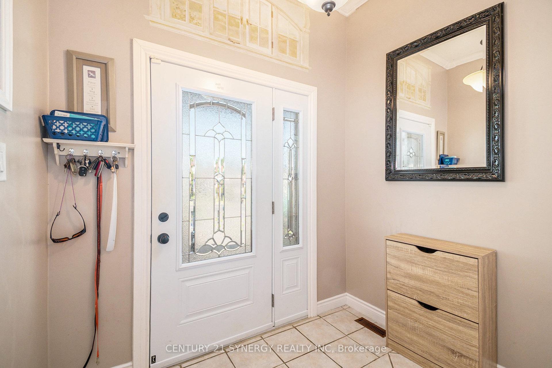 Photo 3 of 6453 Viseneau Drive, Ottawa, Chateauneuf — HOMEH