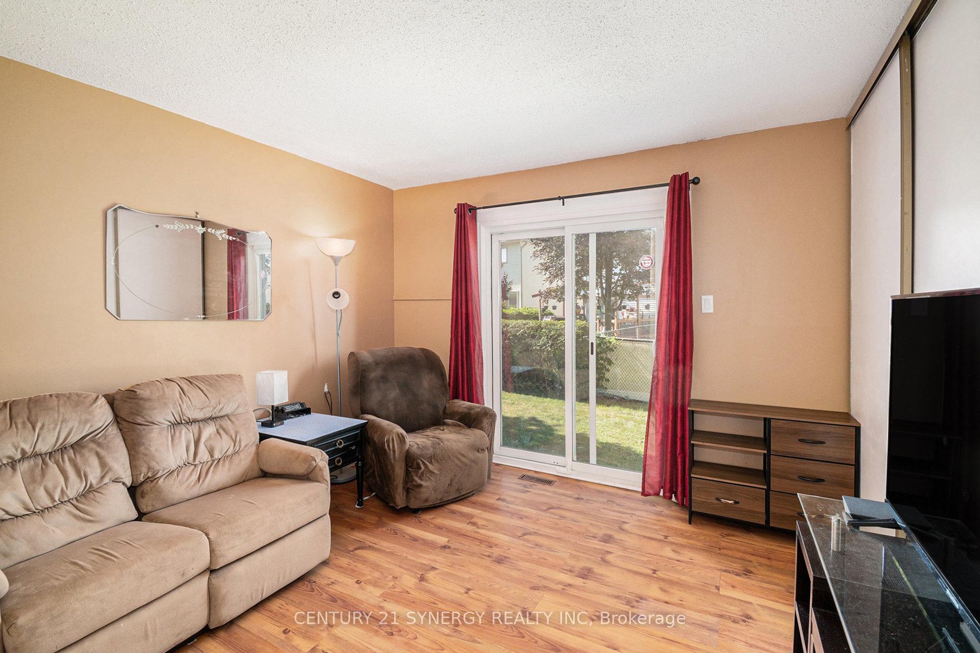 Photo 15 of 6453 Viseneau Drive, Ottawa, Chateauneuf — HOMEH