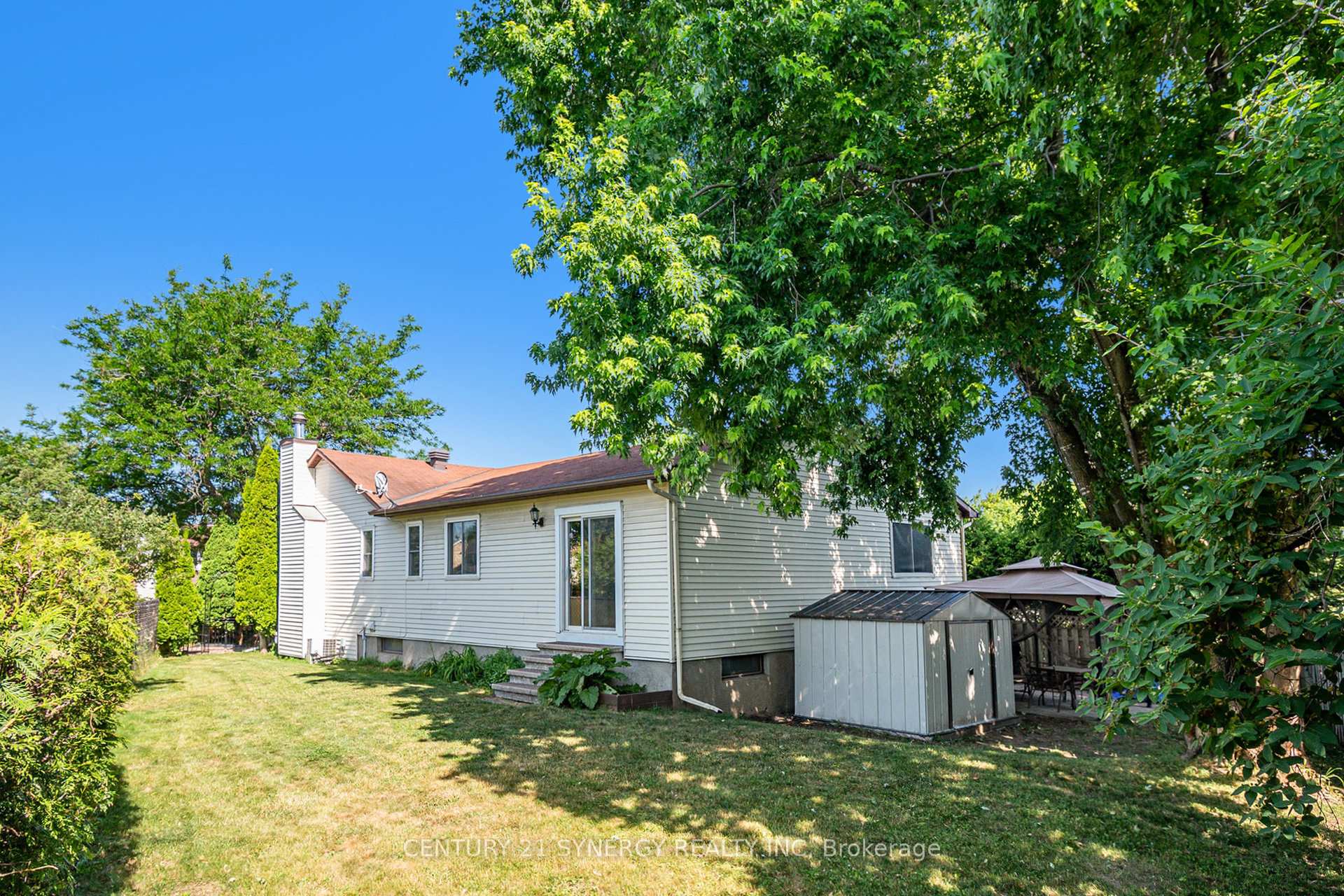 Photo 21 of 6453 Viseneau Drive, Ottawa, Chateauneuf — HOMEH
