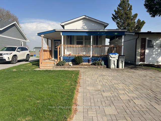 Front of 62 Fairview Crescent