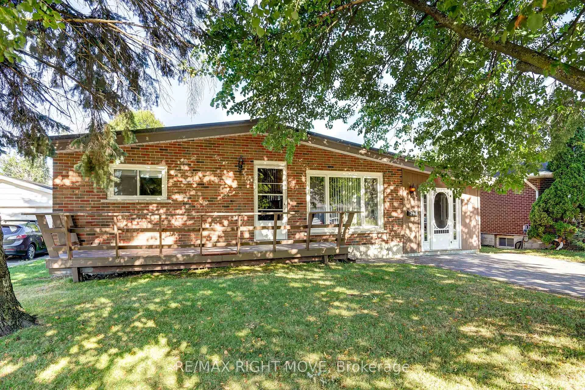 Photo 2 of 348 Collins Drive, Orillia — HOMEH
