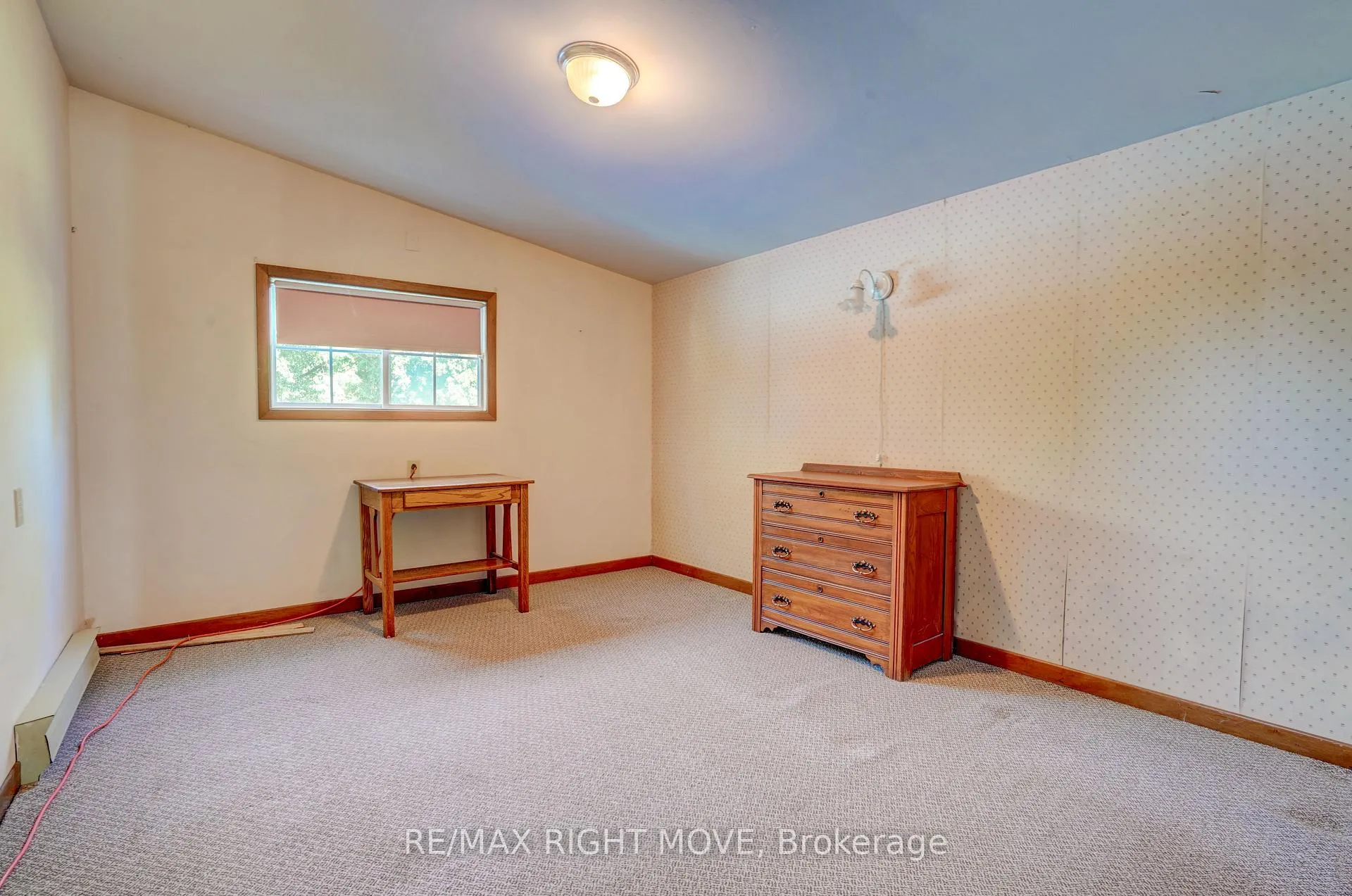 Photo 18 of 348 Collins Drive, Orillia — HOMEH