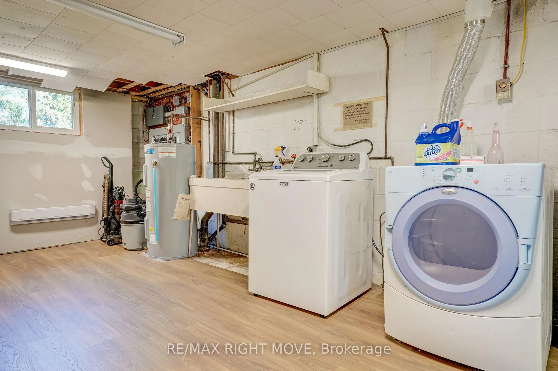 Photo 23 of 348 Collins Drive, Orillia — HOMEH