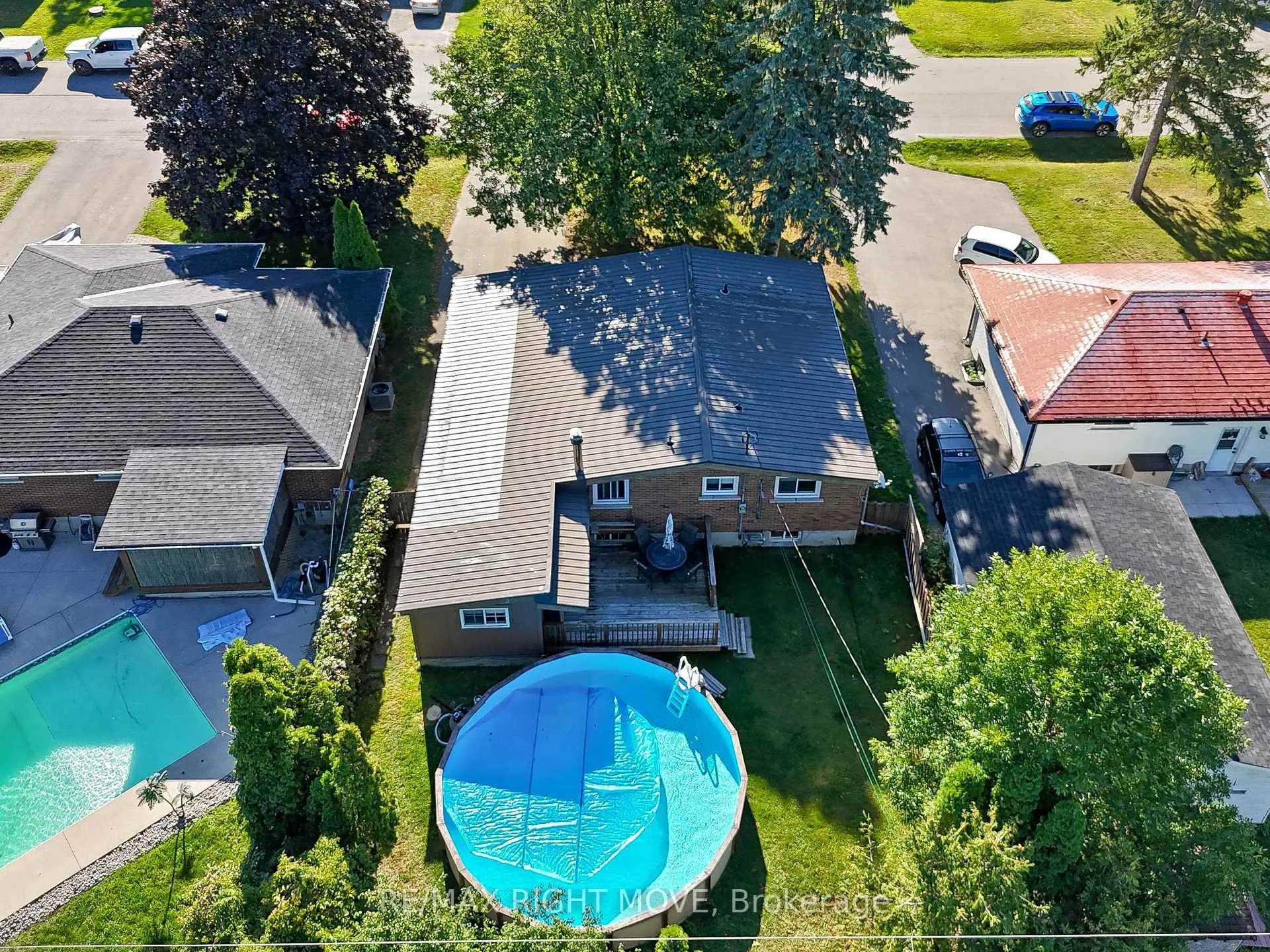 Photo 28 of 348 Collins Drive, Orillia — HOMEH