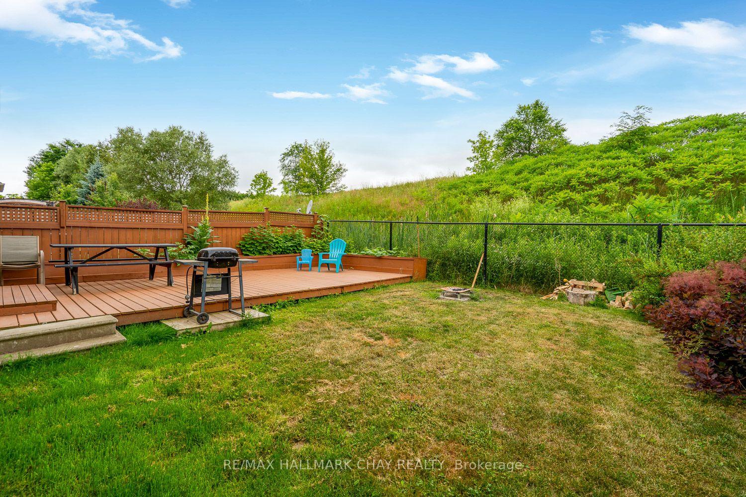 Photo 2 of 38 Steele Street, New Tecumseth, Alliston — HOMEH