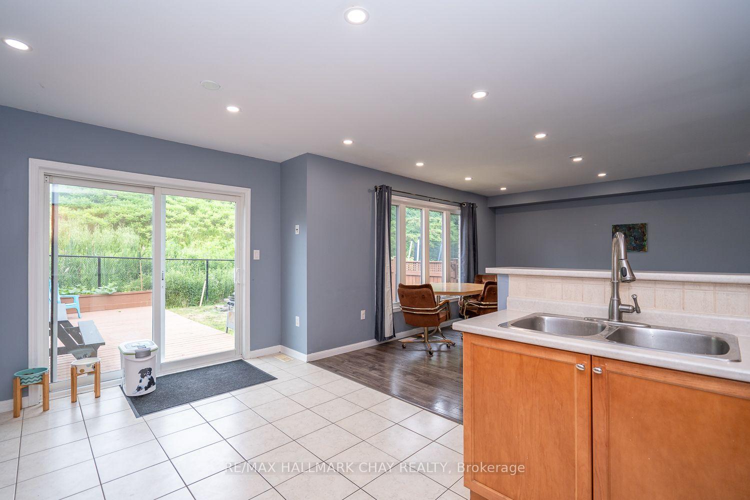 Photo 16 of 38 Steele Street, New Tecumseth, Alliston — HOMEH