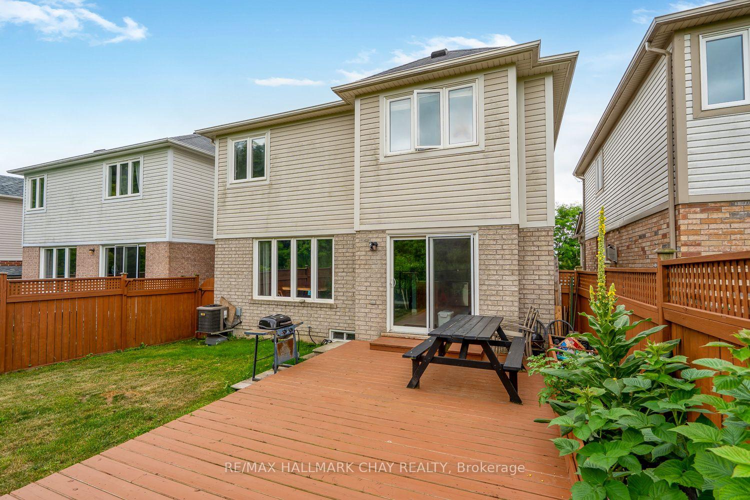 Photo 21 of 38 Steele Street, New Tecumseth, Alliston — HOMEH