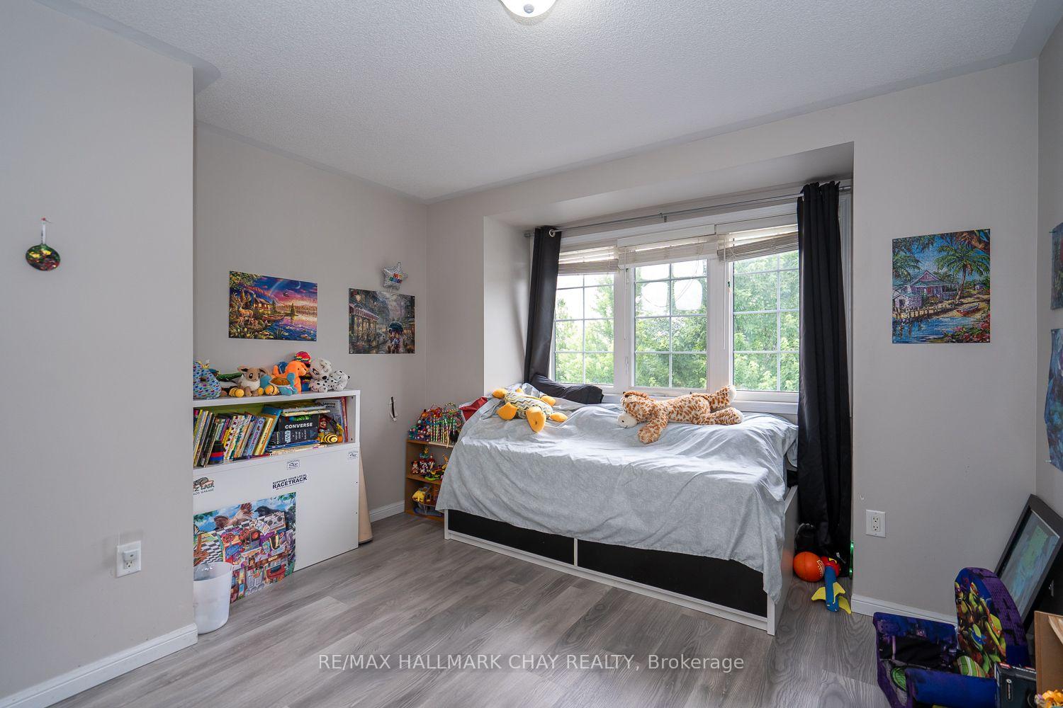 Photo 32 of 38 Steele Street, New Tecumseth, Alliston — HOMEH