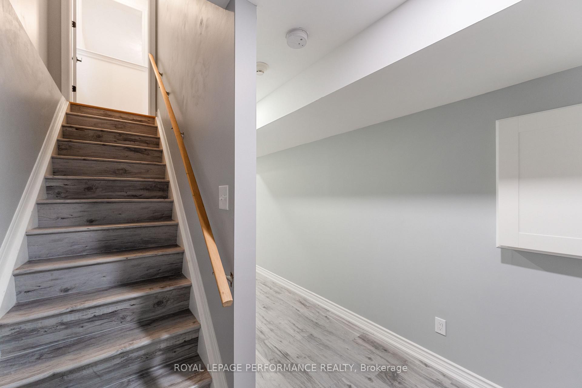 Photo 5 of Unit It's a Basement unit, 580 Sunlit Circle, Ottawa, Notting Hill/Summerside — HOMEH