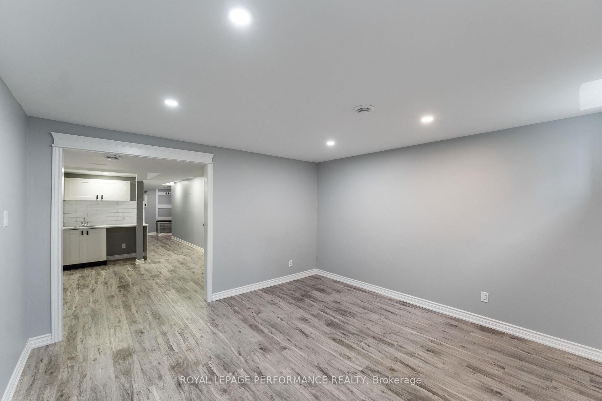 Photo 10 of Unit It's a Basement unit, 580 Sunlit Circle, Ottawa, Notting Hill/Summerside — HOMEH