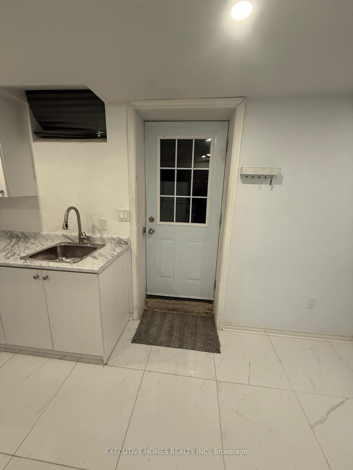 Photo 9 of 6728 Lisgar Drive, Mississauga, Lisgar — HOMEH