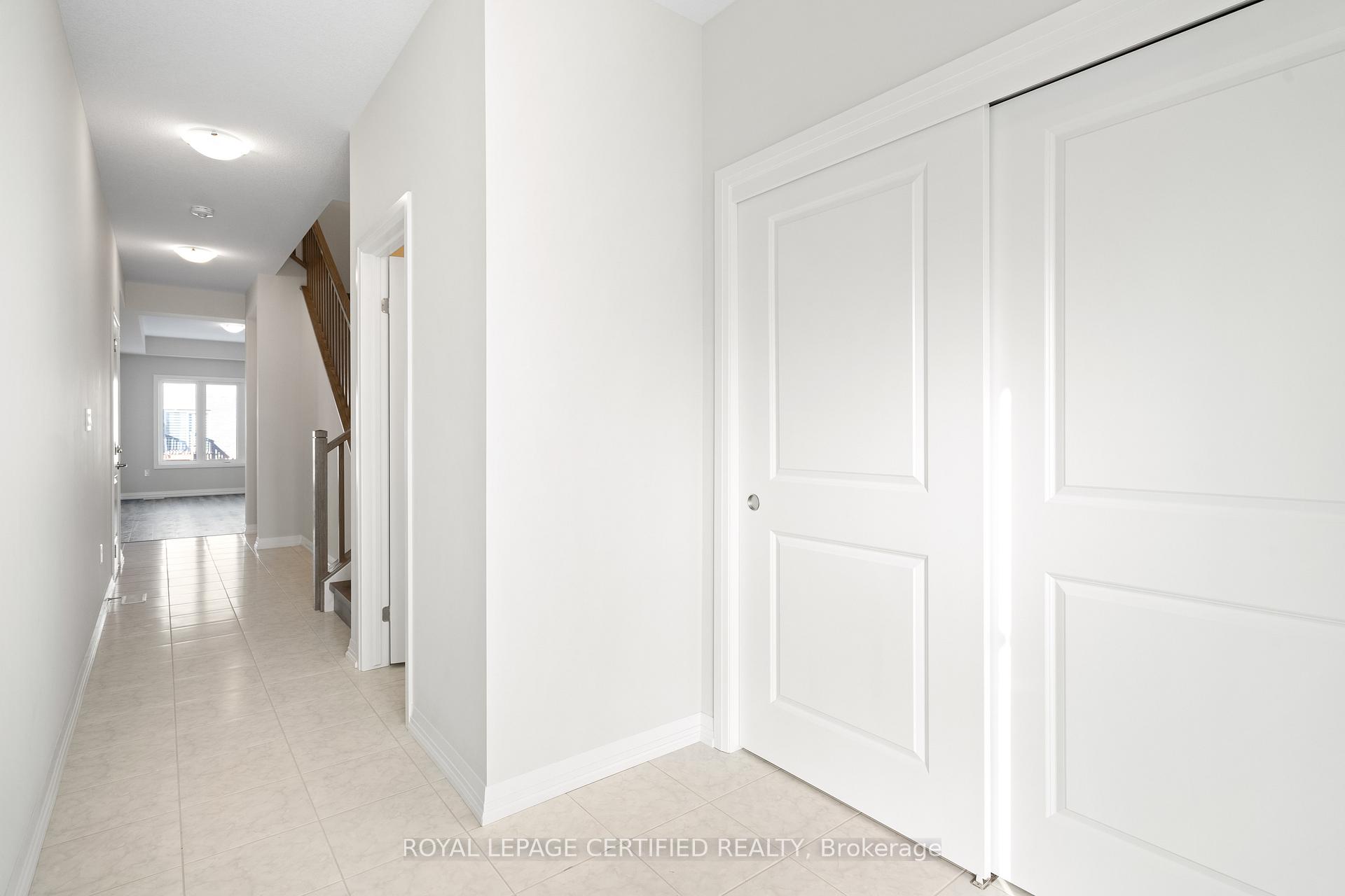 Photo 5 of 93 Acacia Road, Pelham, Fonthill — HOMEH