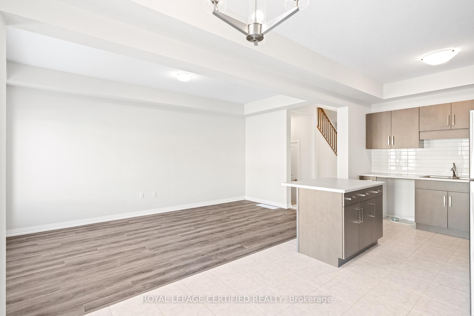 Photo 11 of 93 Acacia Road, Pelham, Fonthill — HOMEH