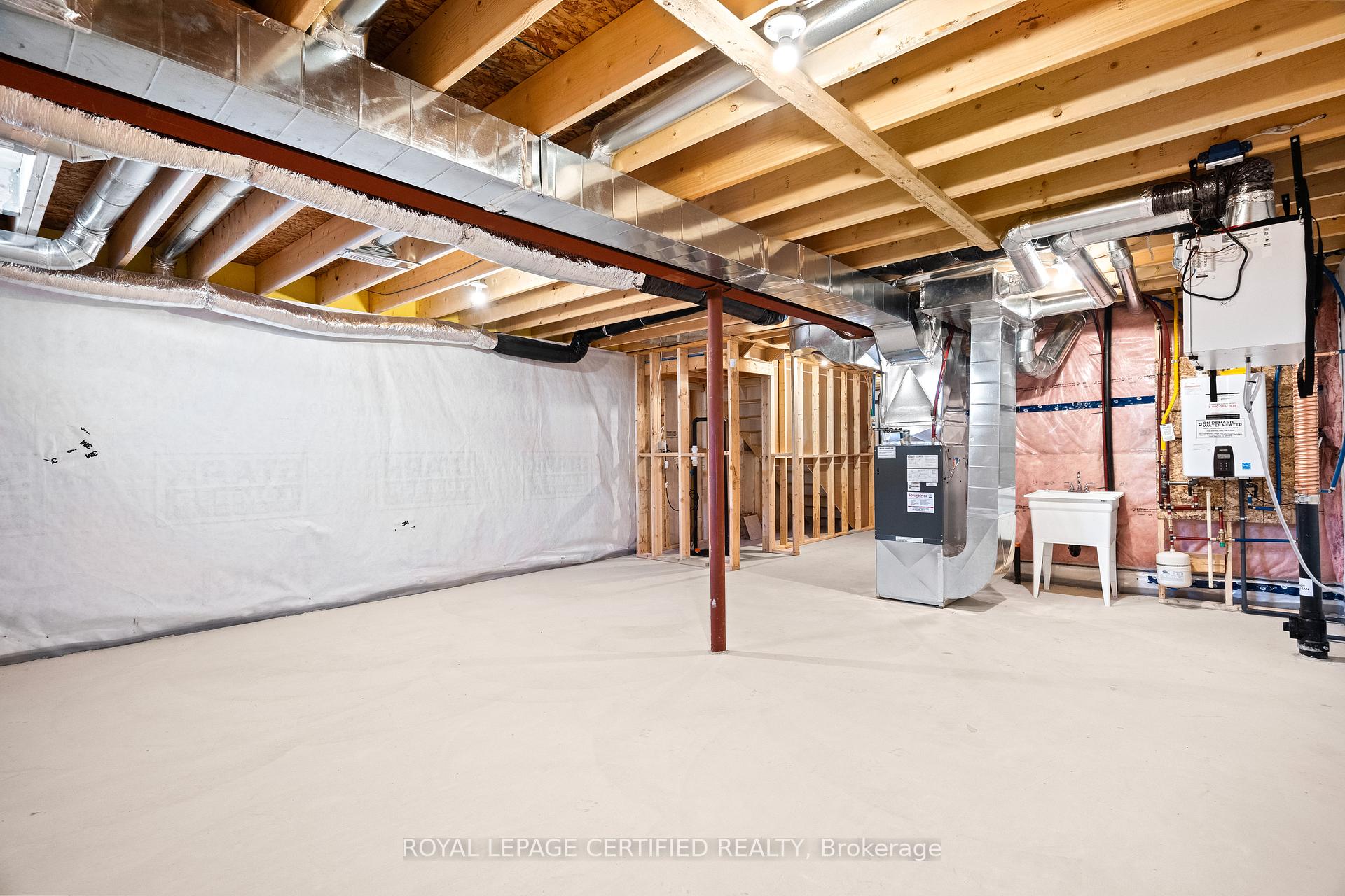 Photo 24 of 93 Acacia Road, Pelham, Fonthill — HOMEH