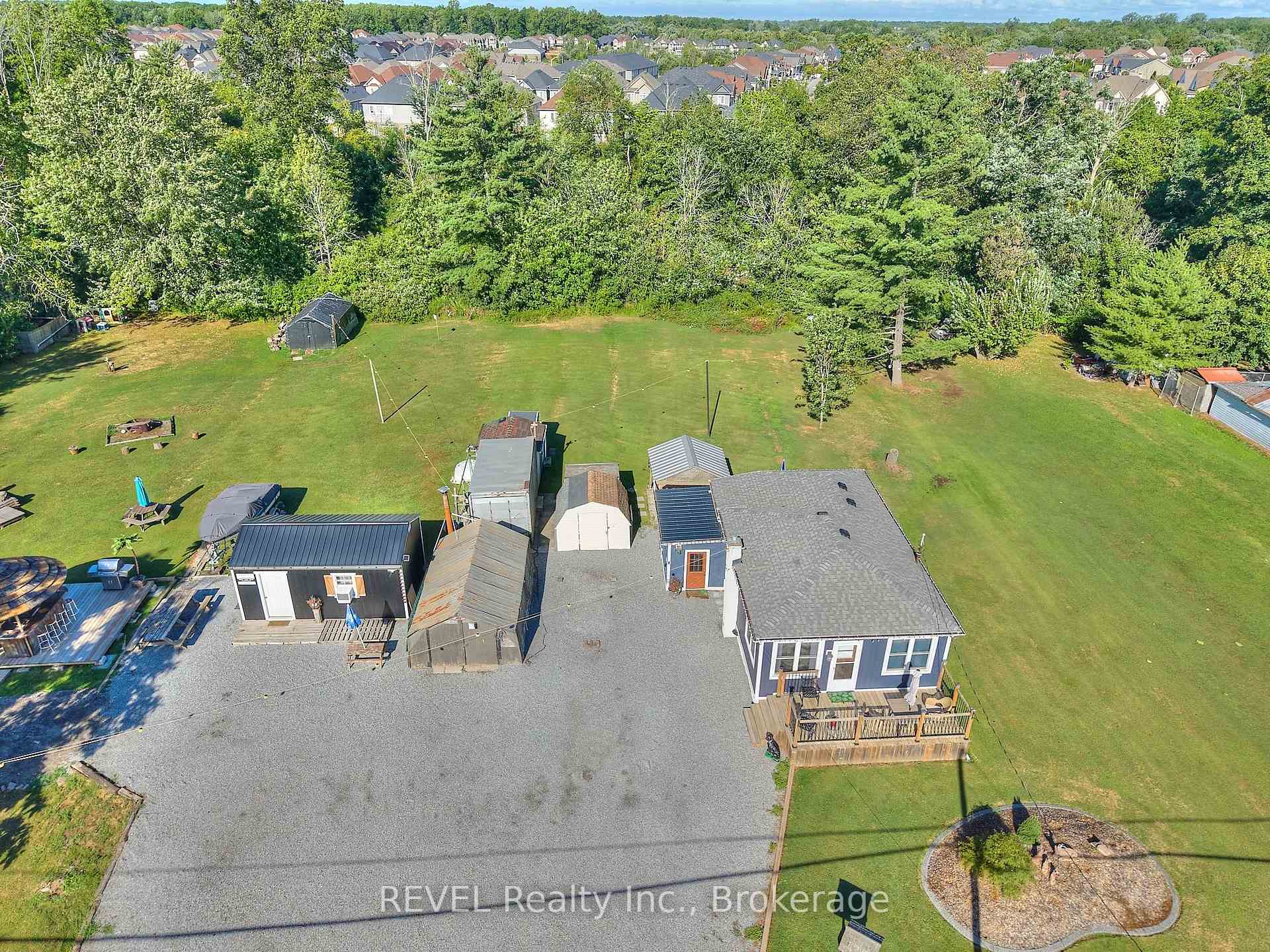 Photo 1 of 9197 Sodom Road, Niagara Falls, Lyons Creek — HOMEH