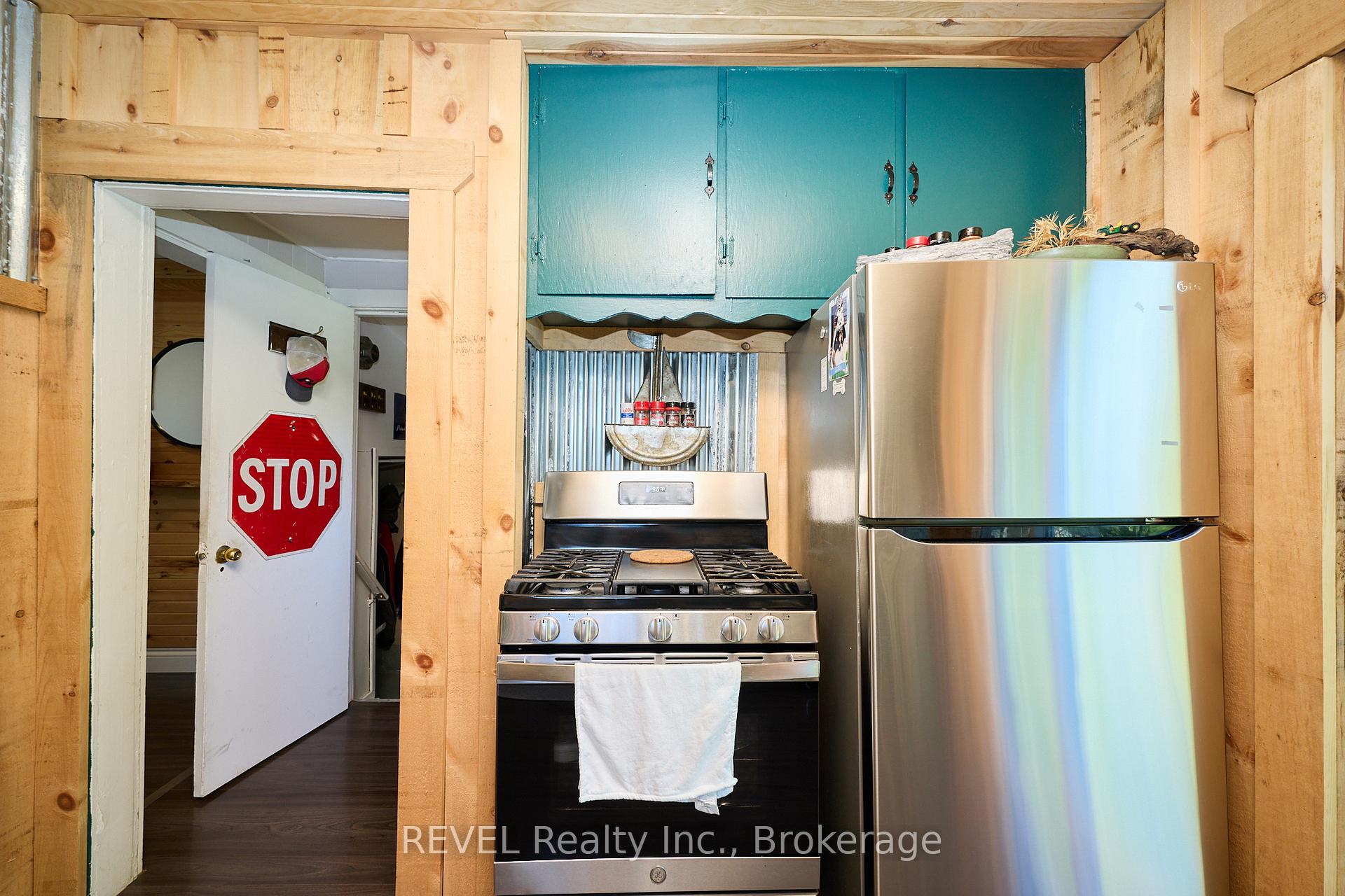 Photo 16 of 9197 Sodom Road, Niagara Falls, Lyons Creek — HOMEH