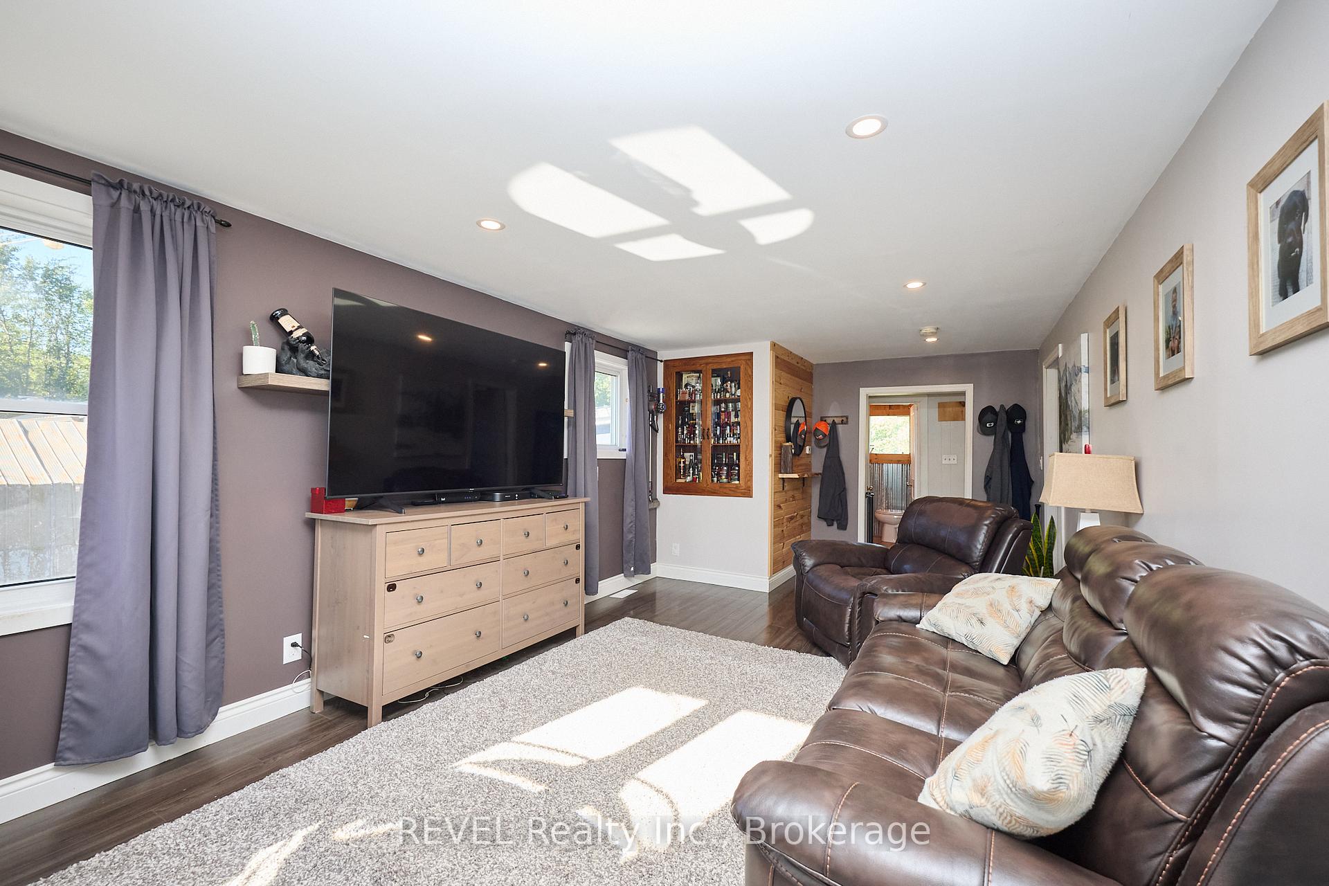 Photo 20 of 9197 Sodom Road, Niagara Falls, Lyons Creek — HOMEH