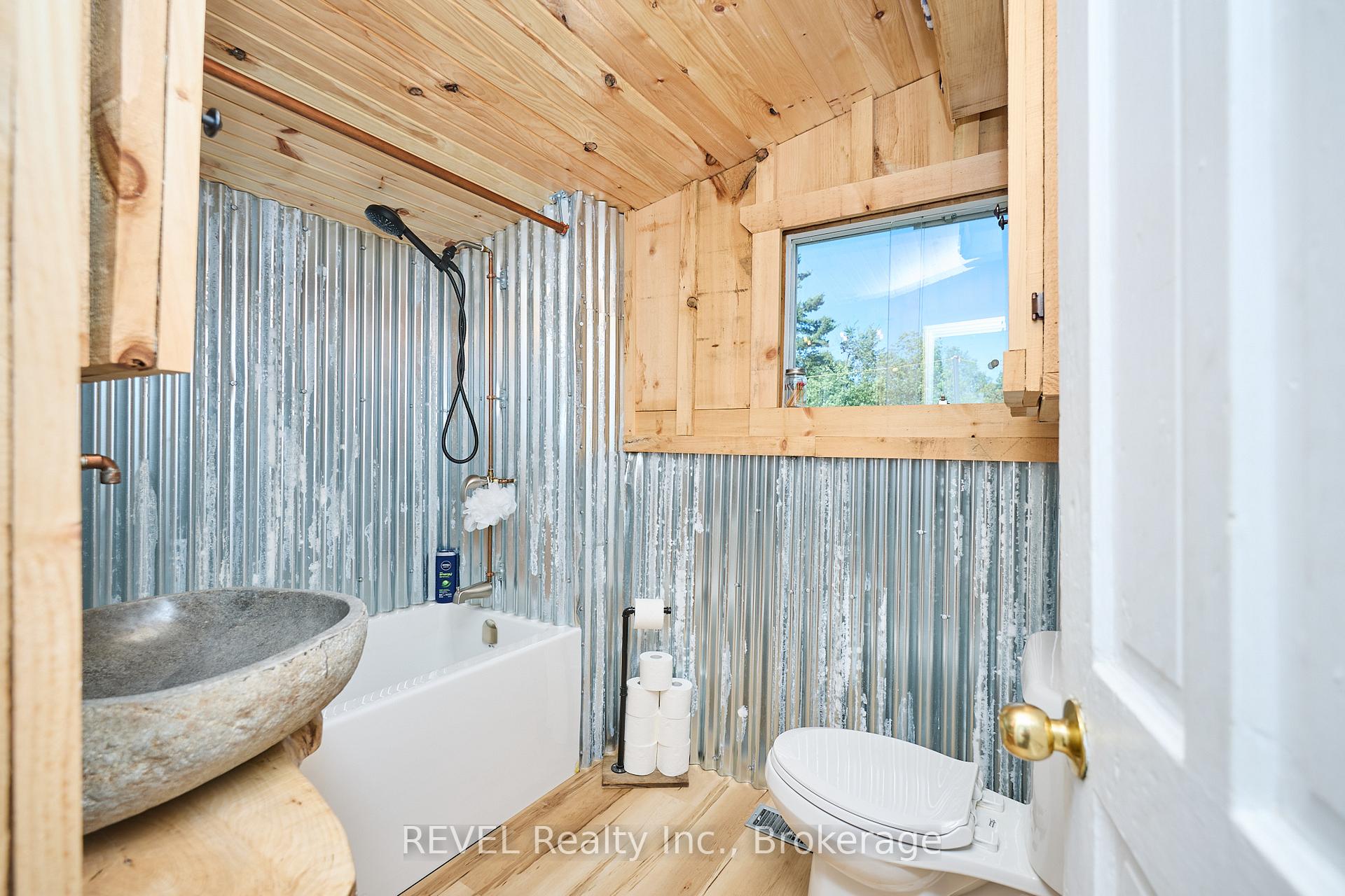 Photo 25 of 9197 Sodom Road, Niagara Falls, Lyons Creek — HOMEH