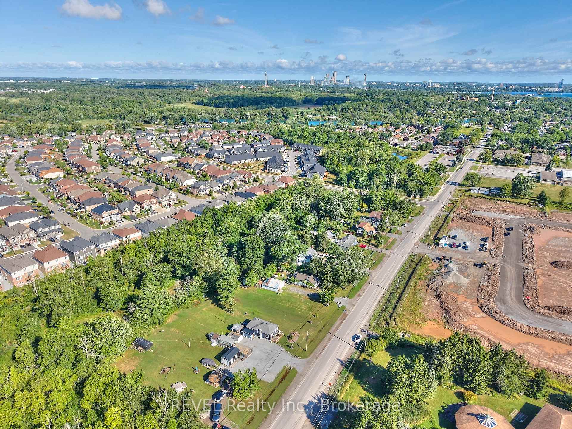 Photo 35 of 9197 Sodom Road, Niagara Falls, Lyons Creek — HOMEH