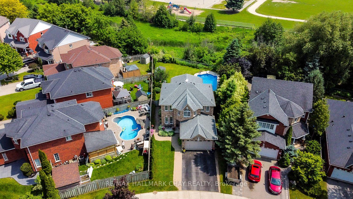 Photo 2 of 295 Tupper Boulevard, New Tecumseth, Alliston — HOMEH