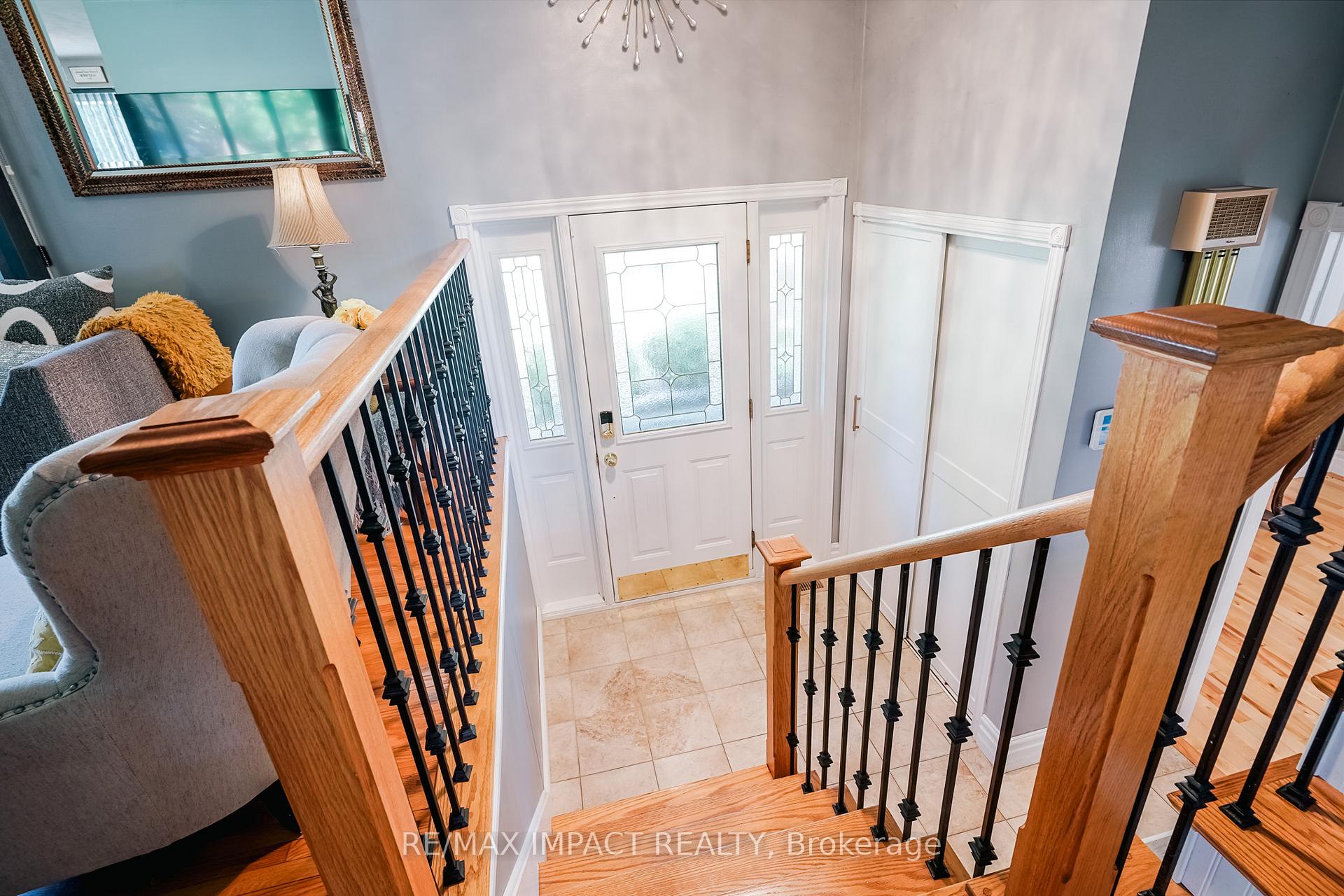 Photo 3 of 415 Jane Avenue, Oshawa, Northglen — HOMEH