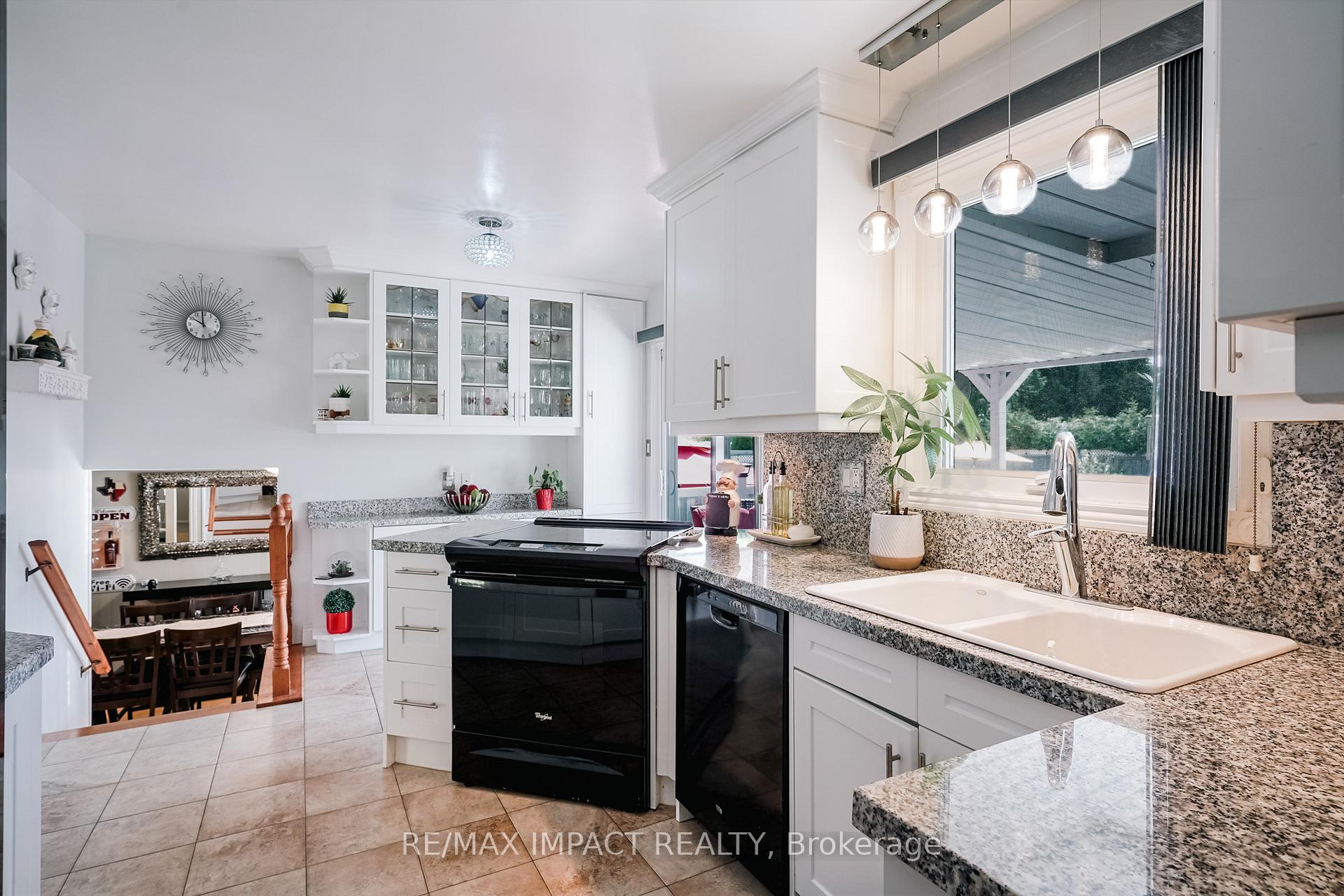 Photo 14 of 415 Jane Avenue, Oshawa, Northglen — HOMEH