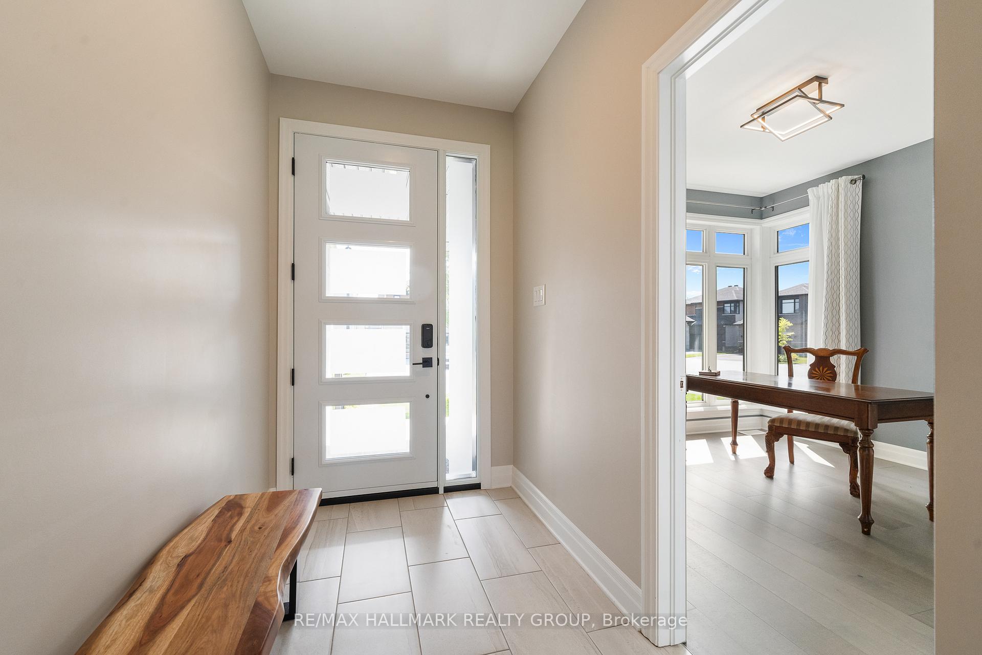 Photo 5 of 614 Gendarme Circle, Ottawa, Mer Bleue/Bradley Estates/Anderson Park — HOMEH